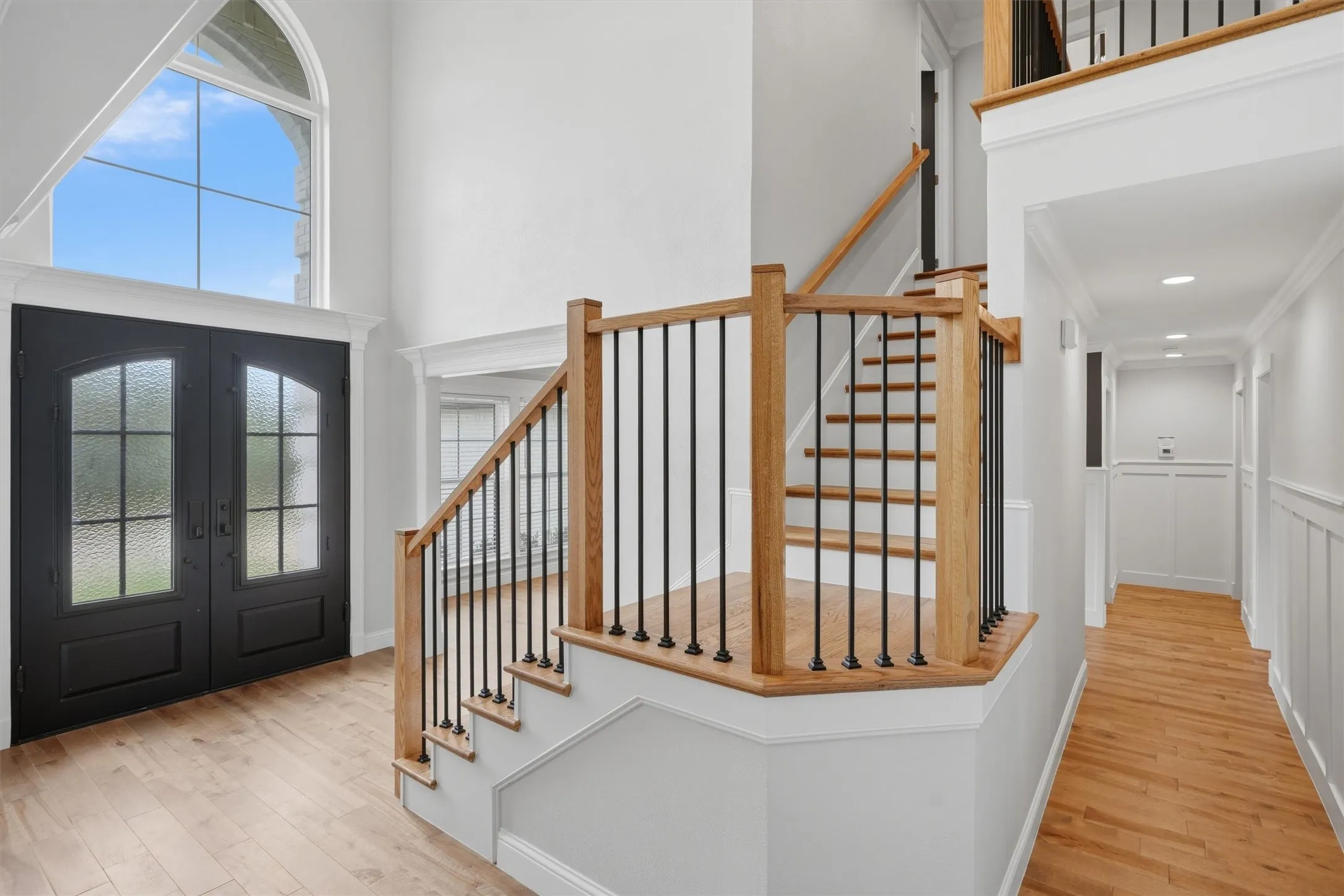 Single Family Residence For Sale in Hood County , 9121 Bontura Road, Granbury, Texas 76049, 4 Bedroom, 4 Bathroom, 3 Garage spaces, 3,000 Sqft, built in 1990, mls#21287442, Real Estate Agent in Granbury, Homes For Sale in Hood county, Homes For Sale in Granbury, Realtor in Granbury Texas, Real Estate Brokerage Independent Realty Texas, Luminita Cordes Realtor
