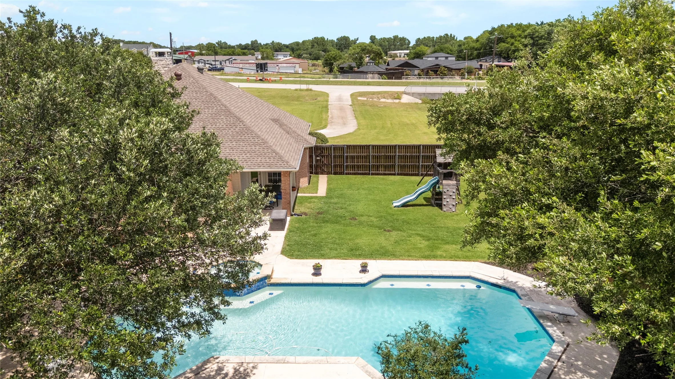 Single Family Residence For Sale in Collin County , 3625 Parker Road, St Paul, Texas 75098, 4 Bedroom, 3 Bathroom, 2 Garage spaces, 2,618 Sqft, built in 1996, mls#21287628, Real Estate Agent in St Paul, Homes For Sale in Collin county, Homes For Sale in St Paul, Realtor in St Paul Texas, Real Estate Brokerage Independent Realty Texas, Luminita Cordes Realtor