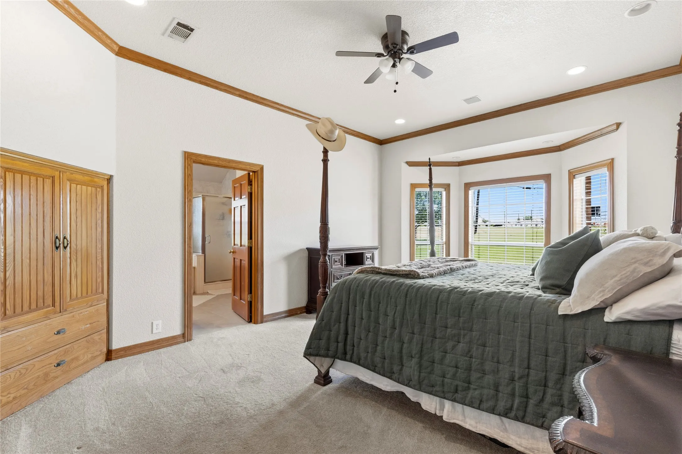 Single Family Residence For Sale in Collin County , 3625 Parker Road, St Paul, Texas 75098, 4 Bedroom, 3 Bathroom, 2 Garage spaces, 2,618 Sqft, built in 1996, mls#21287628, Real Estate Agent in St Paul, Homes For Sale in Collin county, Homes For Sale in St Paul, Realtor in St Paul Texas, Real Estate Brokerage Independent Realty Texas, Luminita Cordes Realtor