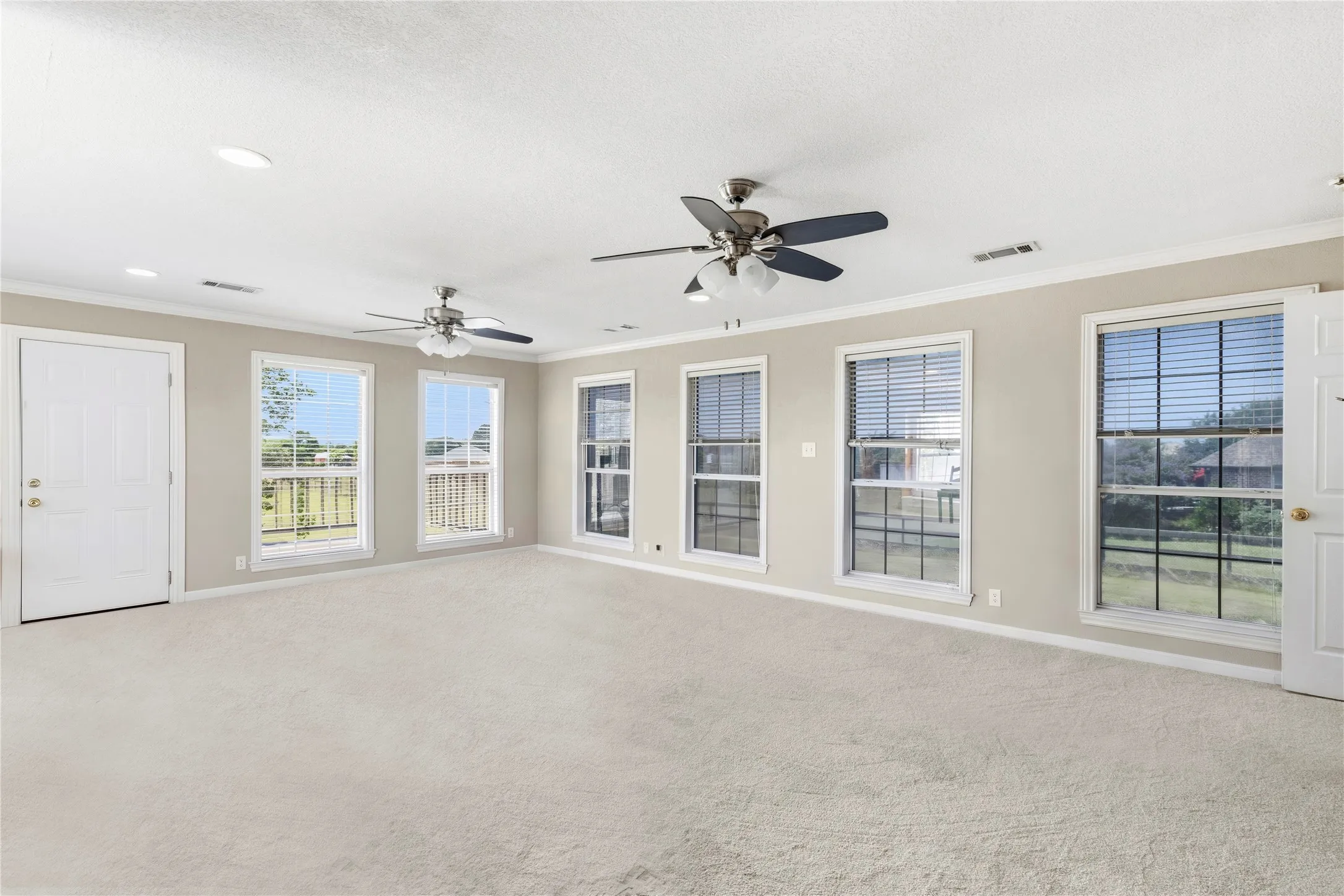 Single Family Residence For Sale in Collin County , 3625 Parker Road, St Paul, Texas 75098, 4 Bedroom, 3 Bathroom, 2 Garage spaces, 2,618 Sqft, built in 1996, mls#21287628, Real Estate Agent in St Paul, Homes For Sale in Collin county, Homes For Sale in St Paul, Realtor in St Paul Texas, Real Estate Brokerage Independent Realty Texas, Luminita Cordes Realtor