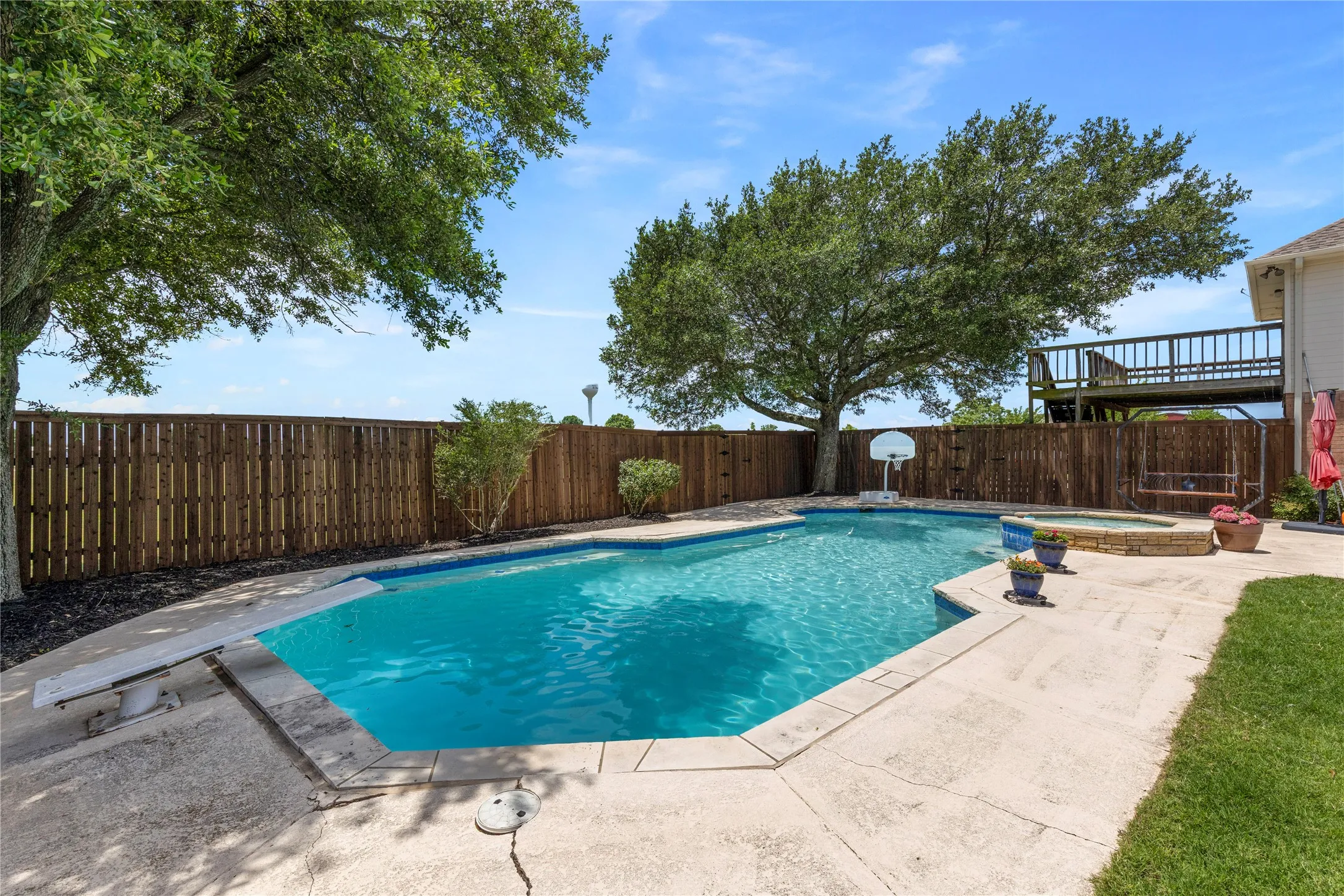 Single Family Residence For Sale in Collin County , 3625 Parker Road, St Paul, Texas 75098, 4 Bedroom, 3 Bathroom, 2 Garage spaces, 2,618 Sqft, built in 1996, mls#21287628, Real Estate Agent in St Paul, Homes For Sale in Collin county, Homes For Sale in St Paul, Realtor in St Paul Texas, Real Estate Brokerage Independent Realty Texas, Luminita Cordes Realtor