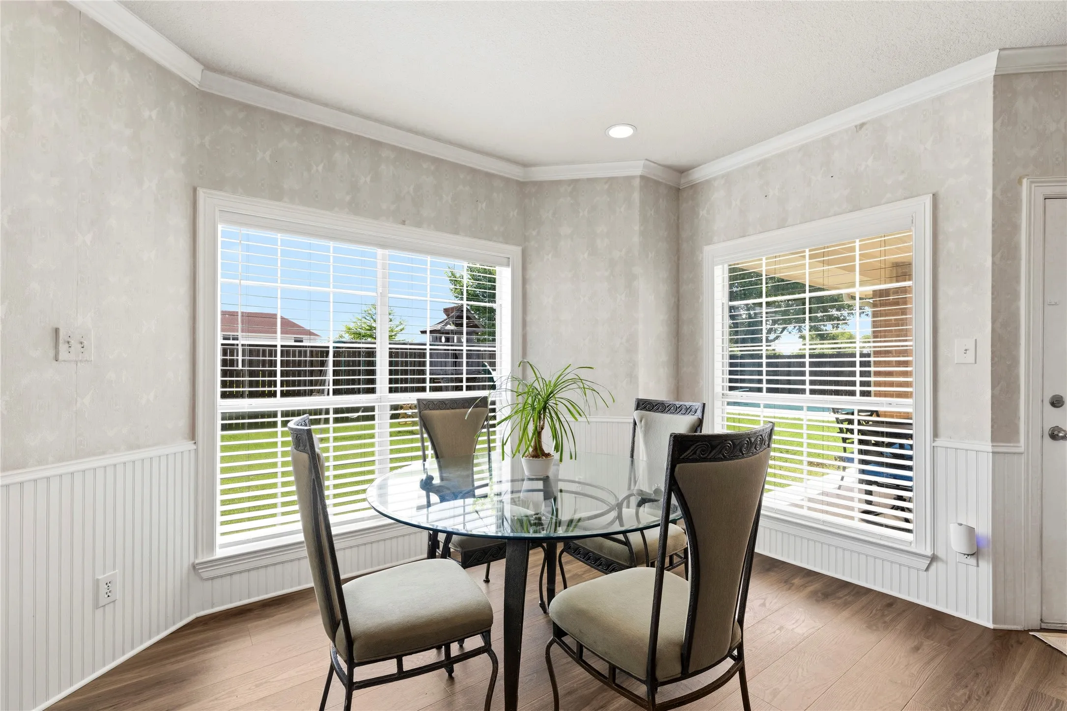 Single Family Residence For Sale in Collin County , 3625 Parker Road, St Paul, Texas 75098, 4 Bedroom, 3 Bathroom, 2 Garage spaces, 2,618 Sqft, built in 1996, mls#21287628, Real Estate Agent in St Paul, Homes For Sale in Collin county, Homes For Sale in St Paul, Realtor in St Paul Texas, Real Estate Brokerage Independent Realty Texas, Luminita Cordes Realtor