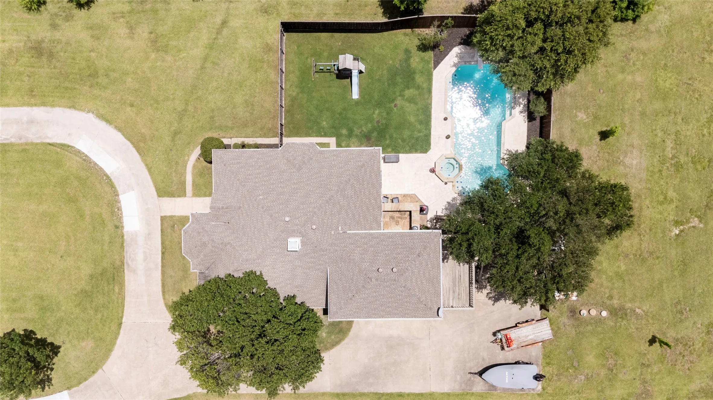 Single Family Residence For Sale in Collin County , 3625 Parker Road, St Paul, Texas 75098, 4 Bedroom, 3 Bathroom, 2 Garage spaces, 2,618 Sqft, built in 1996, mls#21287628, Real Estate Agent in St Paul, Homes For Sale in Collin county, Homes For Sale in St Paul, Realtor in St Paul Texas, Real Estate Brokerage Independent Realty Texas, Luminita Cordes Realtor