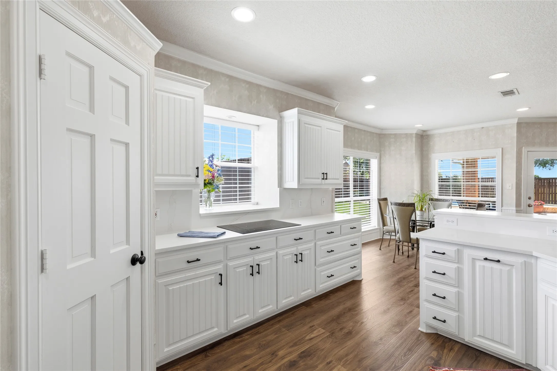 Single Family Residence For Sale in Collin County , 3625 Parker Road, St Paul, Texas 75098, 4 Bedroom, 3 Bathroom, 2 Garage spaces, 2,618 Sqft, built in 1996, mls#21287628, Real Estate Agent in St Paul, Homes For Sale in Collin county, Homes For Sale in St Paul, Realtor in St Paul Texas, Real Estate Brokerage Independent Realty Texas, Luminita Cordes Realtor