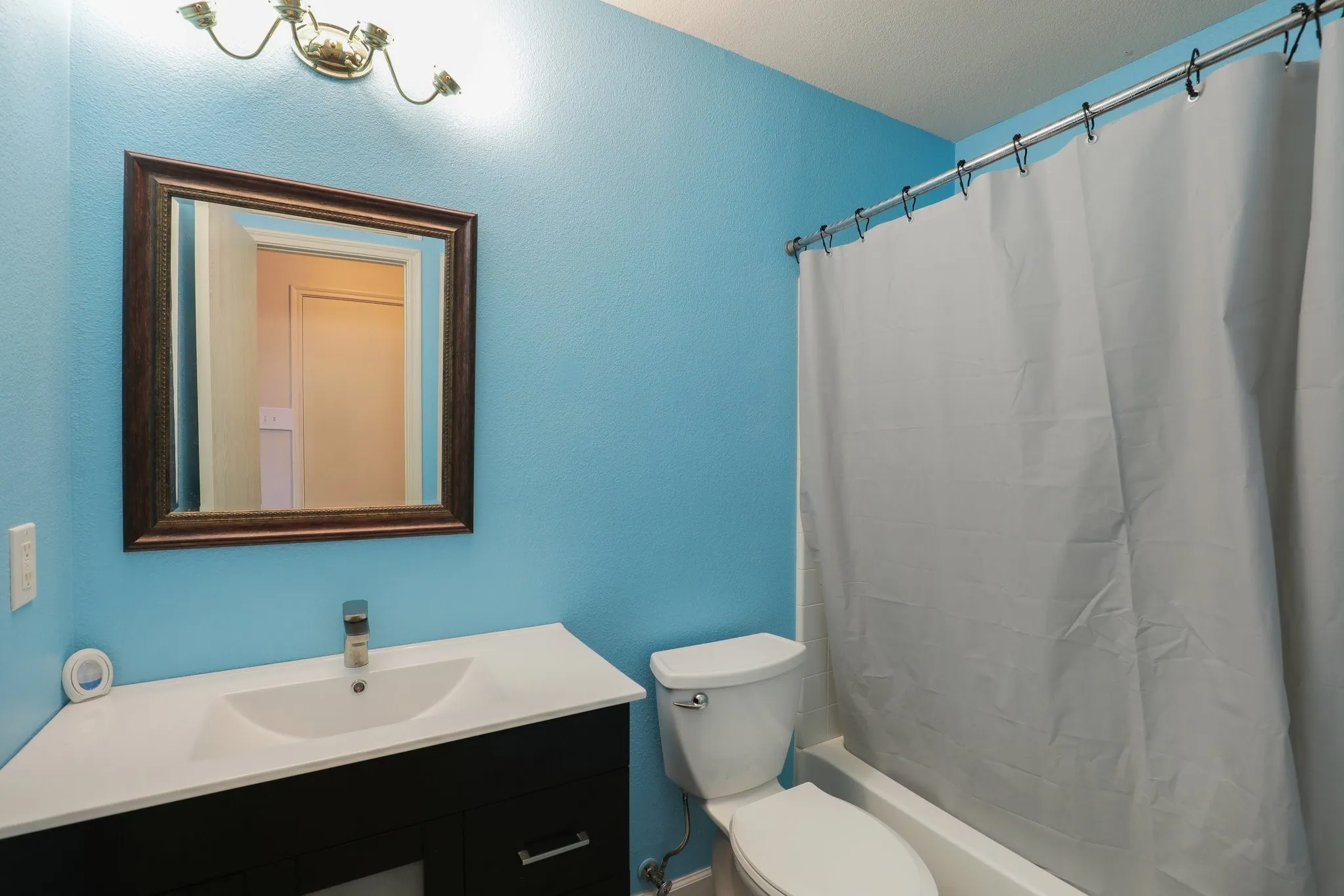 Single Family Residence For Sale in Tarrant County , 8111 Macgregor Drive, Arlington, Texas 76002, 3 Bedrooms, 2 Bathrooms, 2 Garage spaces, 1,528 Sqft, built in 2006, Price $315,000, mls#21289568, Real Estate Agent in Arlington, Homes For Sale in Tarrant county, Homes For Sale in Arlington, Realtor in Arlington Texas, Real Estate Brokerage Independent Realty Texas, Luminita Cordes Realtor