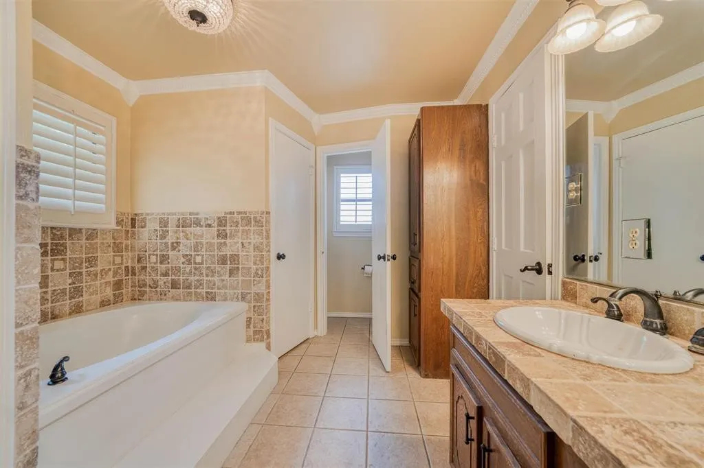 Single Family Residence For Sale in Upshur County , 1936 B Silver Maple Road, Big Sandy, Texas 75755, 3 Bedroom, 2 Bathroom, Garage spaces, 2,155 Sqft, built in 1986, mls#21290296, Real Estate Agent in Big Sandy, Homes For Sale in Upshur county, Homes For Sale in Big Sandy, Realtor in Big Sandy Texas, Real Estate Brokerage Independent Realty Texas, Luminita Cordes Realtor