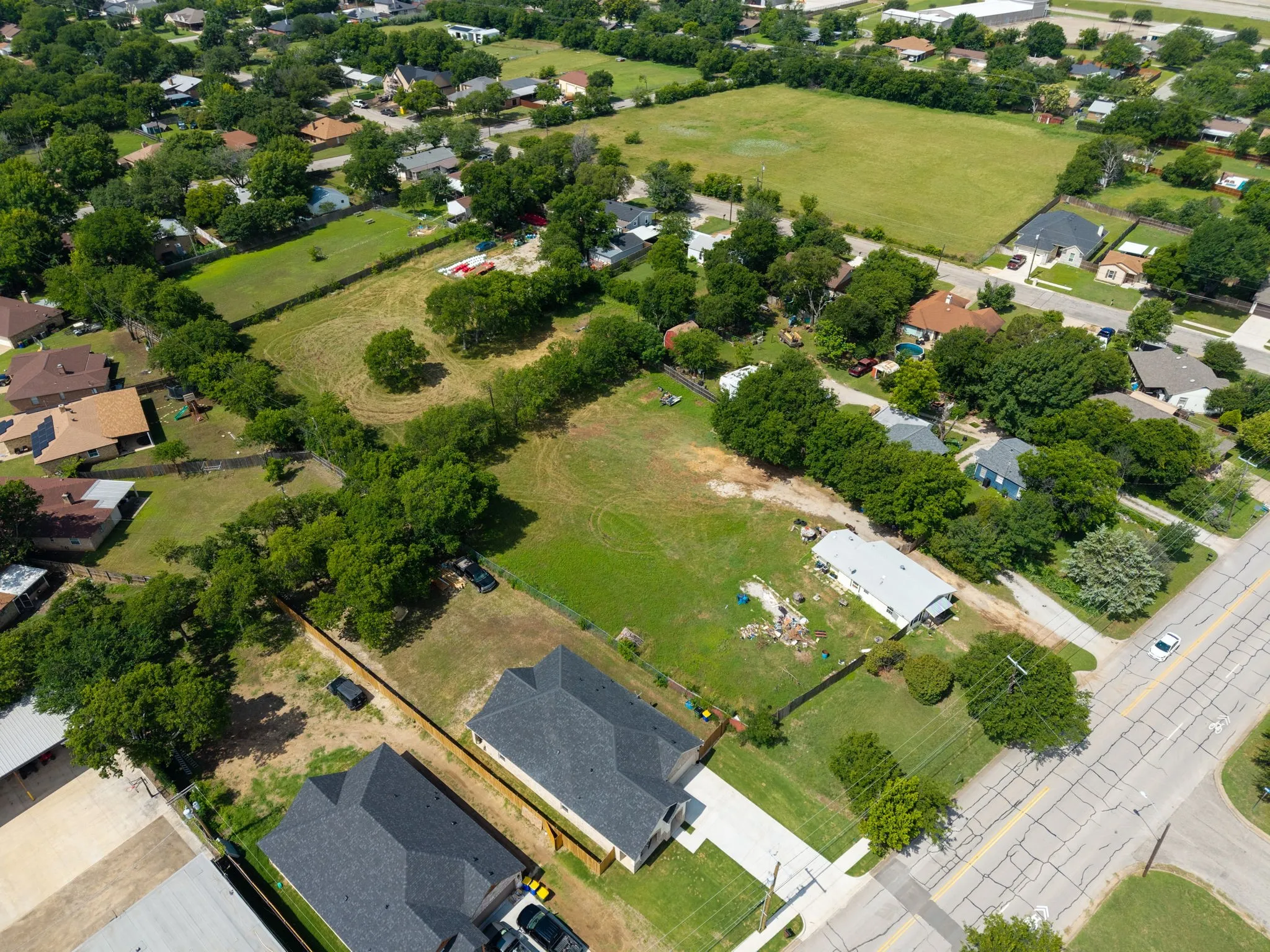 Improved Land For Sale in Tarrant County , 8815 Silver Creek Road, White Settlement, Texas 76108, 0, 0, Garage spaces, 0 Sqft, built in 1952, mls#21289950, Real Estate Agent in White Settlement, Homes For Sale in Tarrant county, Homes For Sale in White Settlement, Realtor in White Settlement Texas, Real Estate Brokerage Independent Realty Texas, Luminita Cordes Realtor