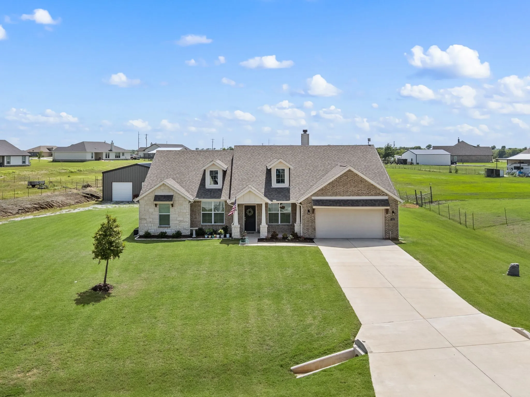 Single Family Residence For Sale in Wise County , 120 Croft Court, Decatur, Texas 76234, 4 Bedroom, 3 Bathroom, 2 Garage spaces, 2,229 Sqft, built in 2022, mls#21290423, Real Estate Agent in Decatur, Homes For Sale in Wise county, Homes For Sale in Decatur, Realtor in Decatur Texas, Real Estate Brokerage Independent Realty Texas, Luminita Cordes Realtor