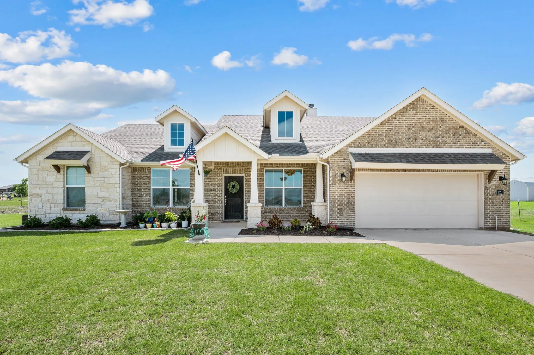 Single Family Residence For Sale in Wise County , 120 Croft Court, Decatur, Texas 76234, 4 Bedroom, 3 Bathroom, 2 Garage spaces, 2,229 Sqft, built in 2022, mls#21290423, Real Estate Agent in Decatur, Homes For Sale in Wise county, Homes For Sale in Decatur, Realtor in Decatur Texas, Real Estate Brokerage Independent Realty Texas, Luminita Cordes Realtor