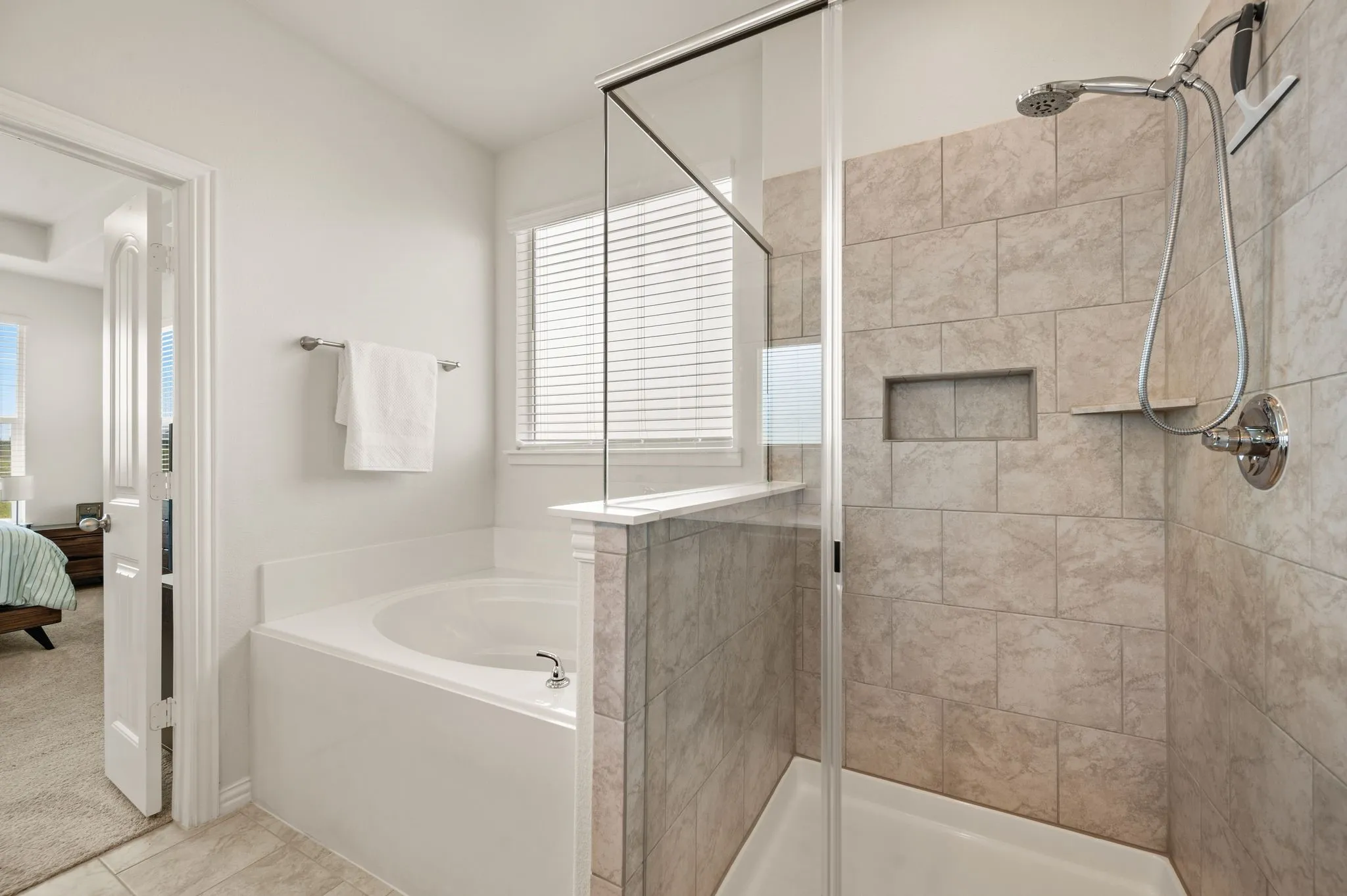 Single Family Residence For Sale in Wise County , 120 Croft Court, Decatur, Texas 76234, 4 Bedroom, 3 Bathroom, 2 Garage spaces, 2,229 Sqft, built in 2022, mls#21290423, Real Estate Agent in Decatur, Homes For Sale in Wise county, Homes For Sale in Decatur, Realtor in Decatur Texas, Real Estate Brokerage Independent Realty Texas, Luminita Cordes Realtor