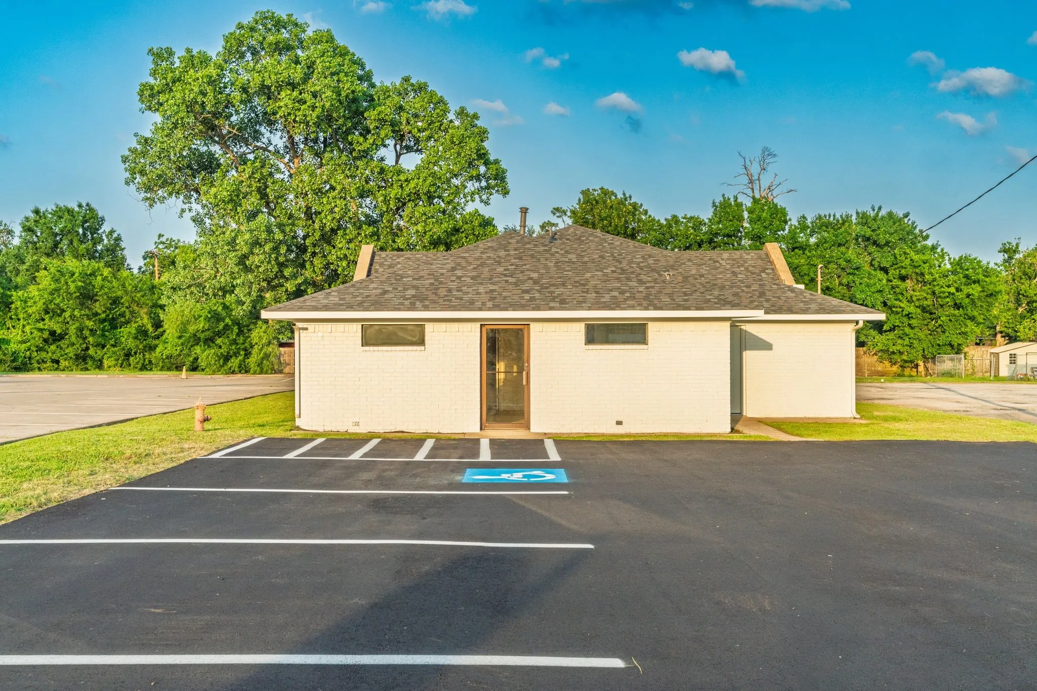 Business For Sale in Hunt County , 4527 Stonewall Street, Greenville, Texas 75401, 0, 0, Garage spaces, 0 Sqft, built in 1970, Price $419,500, mls#21273730, Real Estate Agent in Greenville, Homes For Sale in Hunt county, Homes For Sale in Greenville, Realtor in Greenville Texas, Real Estate Brokerage Independent Realty Texas, Luminita Cordes Realtor