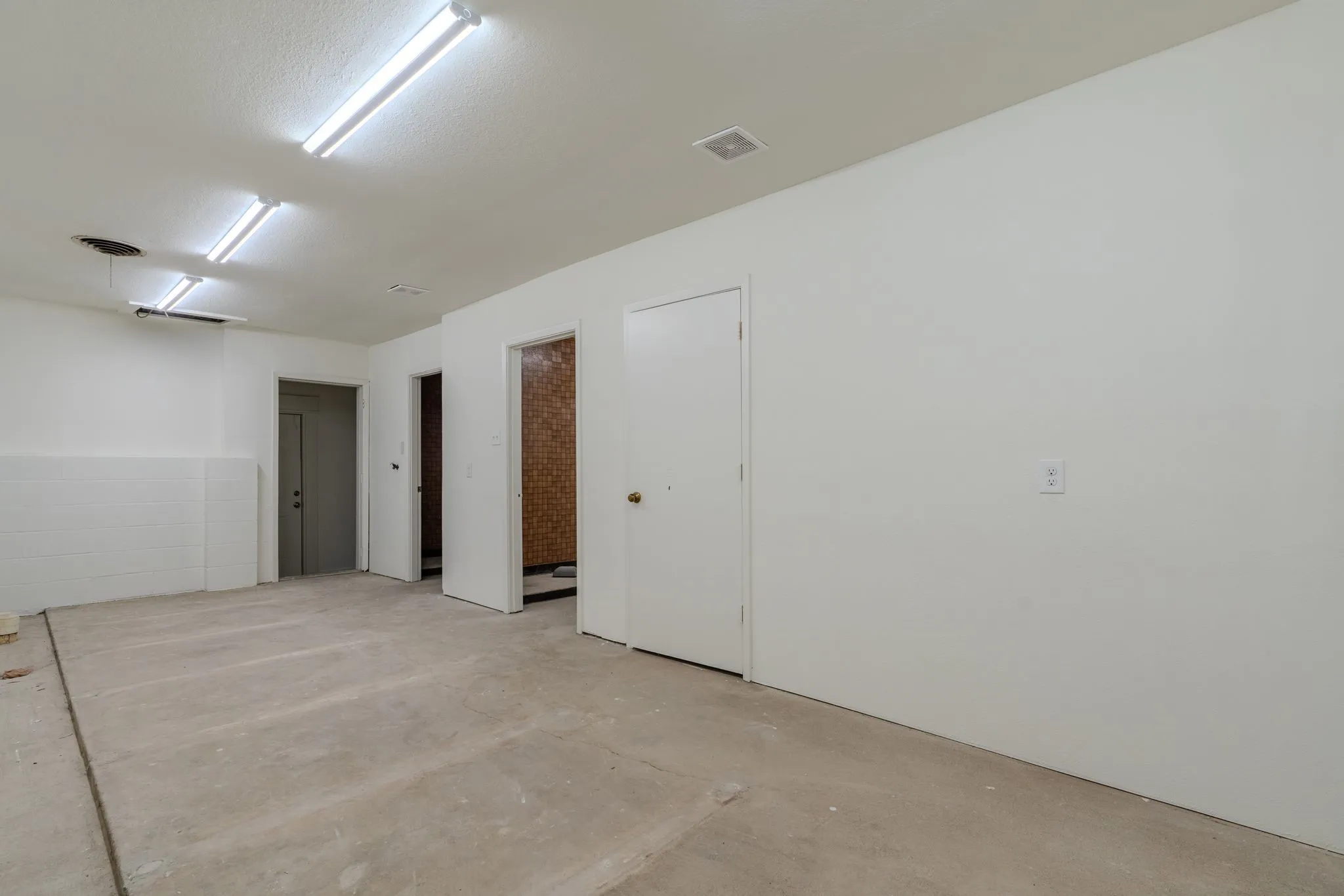 Business For Sale in Hunt County , 4527 Stonewall Street, Greenville, Texas 75401, 0, 0, Garage spaces, 0 Sqft, built in 1970, Price $419,500, mls#21273730, Real Estate Agent in Greenville, Homes For Sale in Hunt county, Homes For Sale in Greenville, Realtor in Greenville Texas, Real Estate Brokerage Independent Realty Texas, Luminita Cordes Realtor