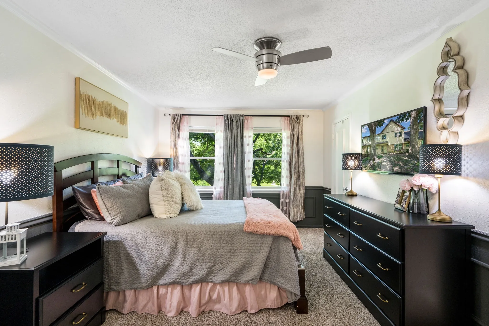 Single Family Residence For Sale in Dallas County , 4822 Rollingwood Court, Garland, Texas 75043, 2 Bedroom, 3 Bathroom, Garage spaces, 1,626 Sqft, built in 1973, mls#21289550, Real Estate Agent in Garland, Homes For Sale in Dallas county, Homes For Sale in Garland, Realtor in Garland Texas, Real Estate Brokerage Independent Realty Texas, Luminita Cordes Realtor