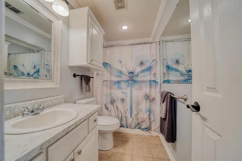 Single Family Residence For Sale in Upshur County , 1936 A Silver Maple Road, Big Sandy, Texas 75755, 3 Bedroom, 2 Bathroom, Garage spaces, 2,155 Sqft, built in 1986, mls#21290449, Real Estate Agent in Big Sandy, Homes For Sale in Upshur county, Homes For Sale in Big Sandy, Realtor in Big Sandy Texas, Real Estate Brokerage Independent Realty Texas, Luminita Cordes Realtor