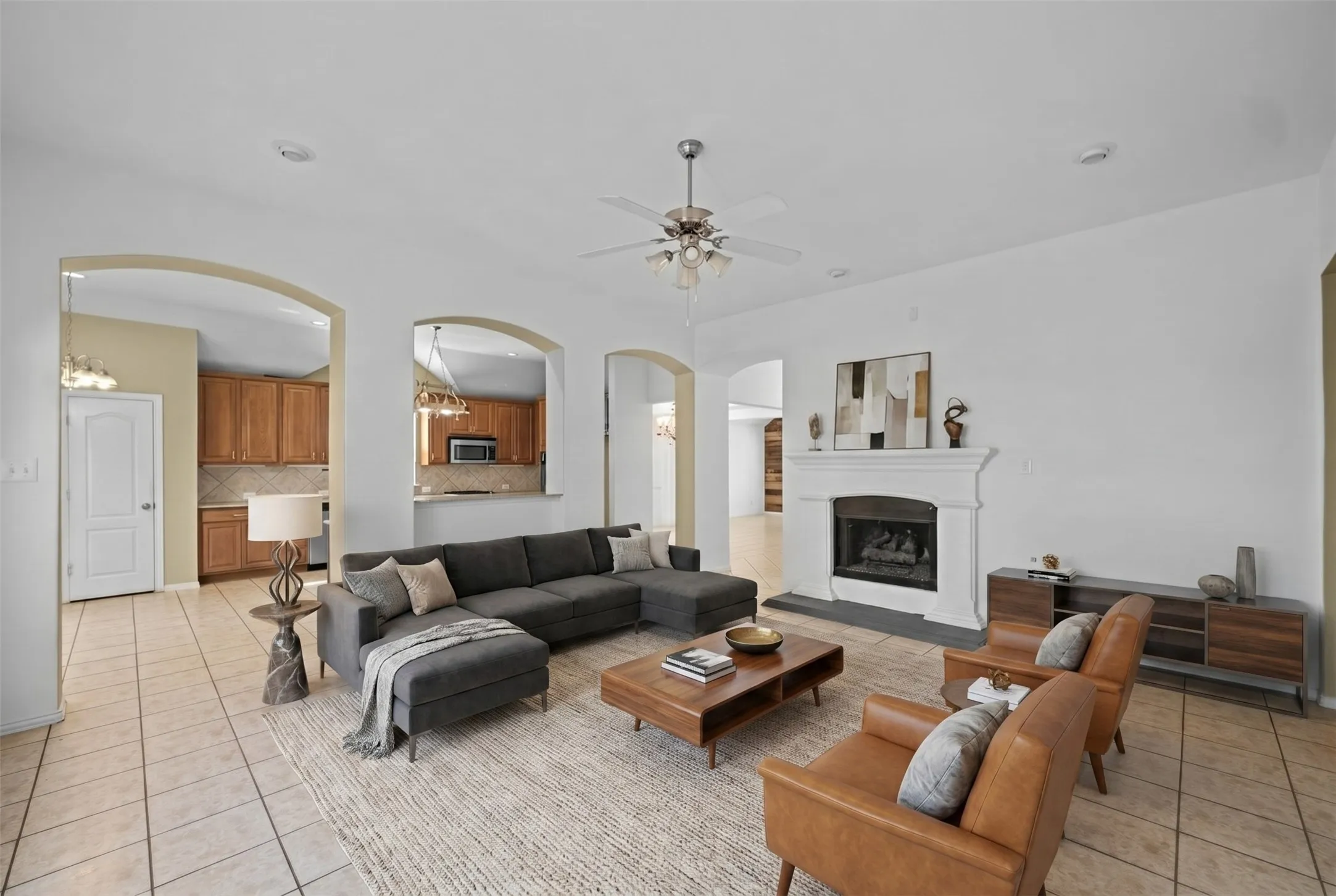 Single Family Residence For Sale in Denton County , 2832 Appaloosa Court, Little Elm, Texas 75068, 4 Bedroom, 2 Bathroom, 2 Garage spaces, 2,166 Sqft, built in 2007, mls#21284024, Real Estate Agent in Little Elm, Homes For Sale in Denton county, Homes For Sale in Little Elm, Realtor in Little Elm Texas, Real Estate Brokerage Independent Realty Texas, Luminita Cordes Realtor