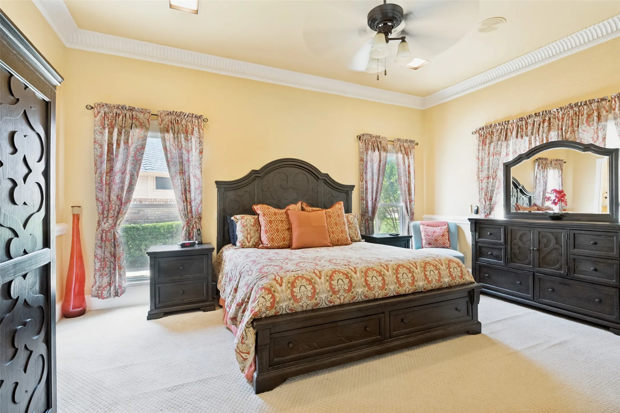 Single Family Residence For Sale in Dallas County , 636 Bent Creek Drive, De Soto, Texas 75115, 4 Bedroom, 4 Bathroom, 2 Garage spaces, 3,567 Sqft, built in 1985, mls#21290476, Real Estate Agent in De Soto, Homes For Sale in Dallas county, Homes For Sale in De Soto, Realtor in De Soto Texas, Real Estate Brokerage Independent Realty Texas, Luminita Cordes Realtor