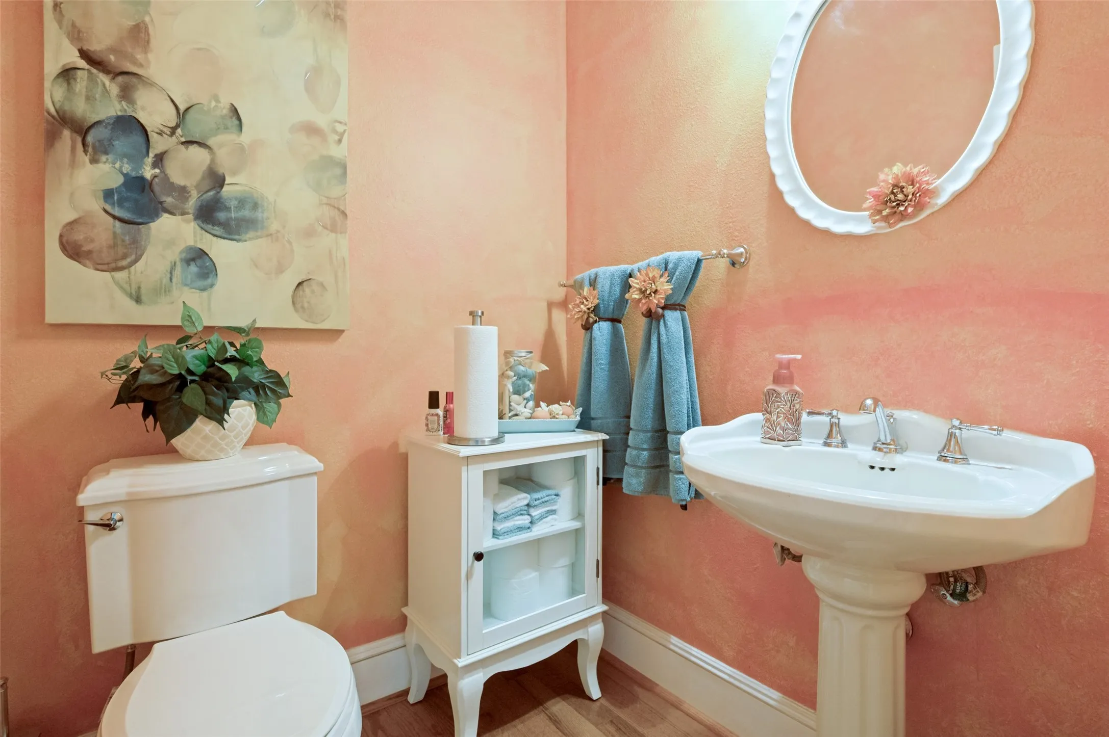 Single Family Residence For Sale in Dallas County , 636 Bent Creek Drive, De Soto, Texas 75115, 4 Bedroom, 4 Bathroom, 2 Garage spaces, 3,567 Sqft, built in 1985, mls#21290476, Real Estate Agent in De Soto, Homes For Sale in Dallas county, Homes For Sale in De Soto, Realtor in De Soto Texas, Real Estate Brokerage Independent Realty Texas, Luminita Cordes Realtor