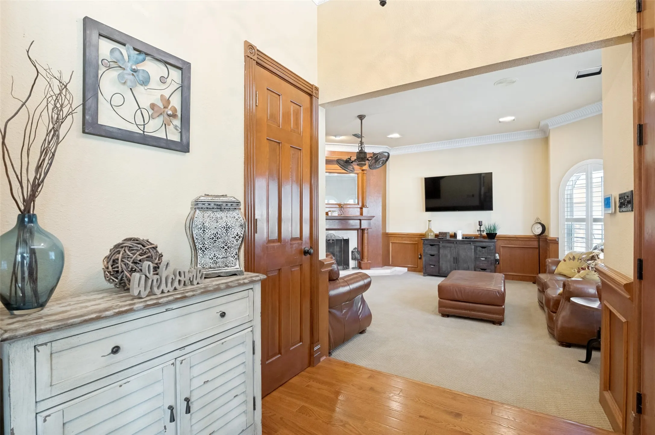 Single Family Residence For Sale in Dallas County , 636 Bent Creek Drive, De Soto, Texas 75115, 4 Bedroom, 4 Bathroom, 2 Garage spaces, 3,567 Sqft, built in 1985, mls#21290476, Real Estate Agent in De Soto, Homes For Sale in Dallas county, Homes For Sale in De Soto, Realtor in De Soto Texas, Real Estate Brokerage Independent Realty Texas, Luminita Cordes Realtor
