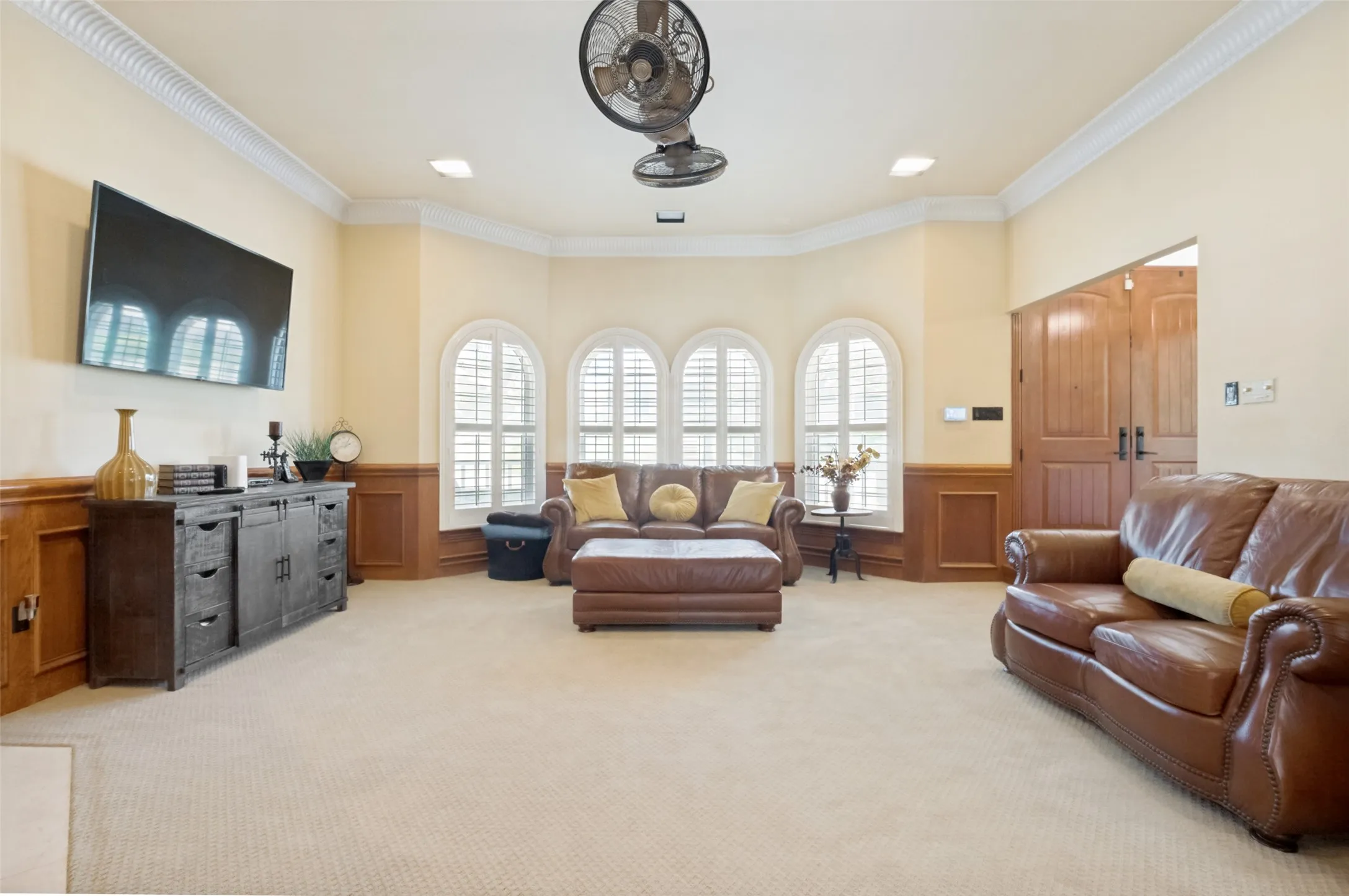Single Family Residence For Sale in Dallas County , 636 Bent Creek Drive, De Soto, Texas 75115, 4 Bedroom, 4 Bathroom, 2 Garage spaces, 3,567 Sqft, built in 1985, mls#21290476, Real Estate Agent in De Soto, Homes For Sale in Dallas county, Homes For Sale in De Soto, Realtor in De Soto Texas, Real Estate Brokerage Independent Realty Texas, Luminita Cordes Realtor