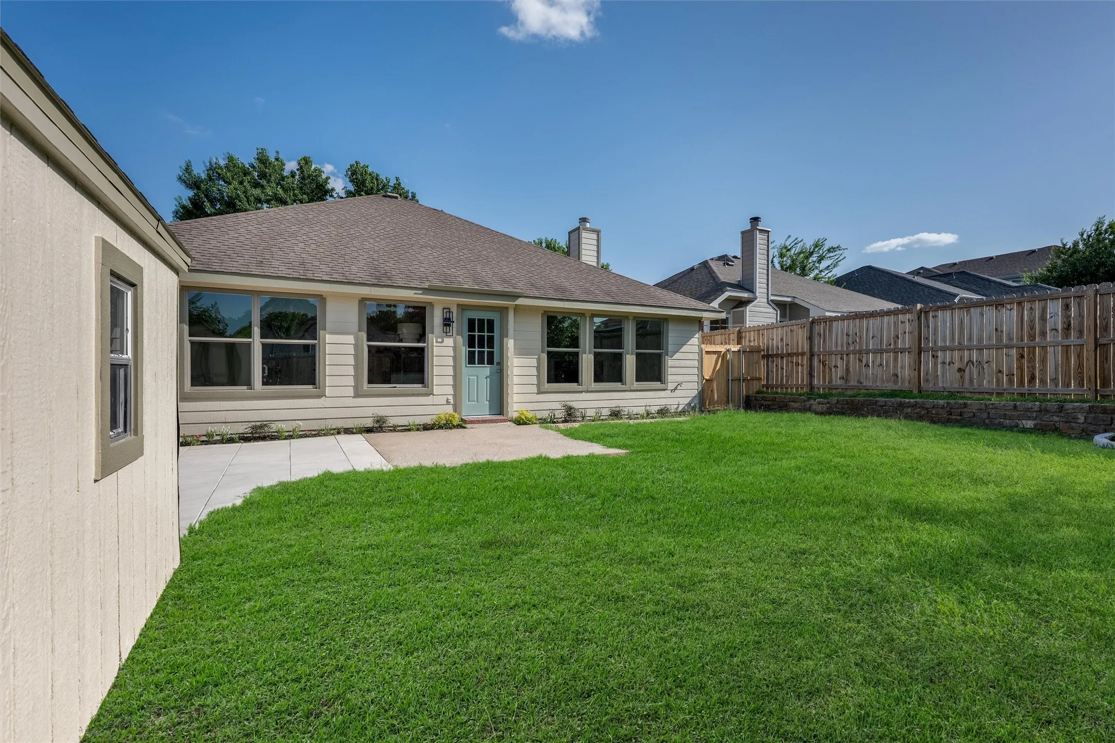 Single Family Residence For Sale in Collin County , 605 Terrace View Drive, Mc Kinney, Texas 75071, 4 Bedroom, 2 Bathroom, 2 Garage spaces, 2,424 Sqft, built in 2004, mls#21281471, Real Estate Agent in Mc Kinney, Homes For Sale in Collin county, Homes For Sale in Mc Kinney, Realtor in Mc Kinney Texas, Real Estate Brokerage Independent Realty Texas, Luminita Cordes Realtor