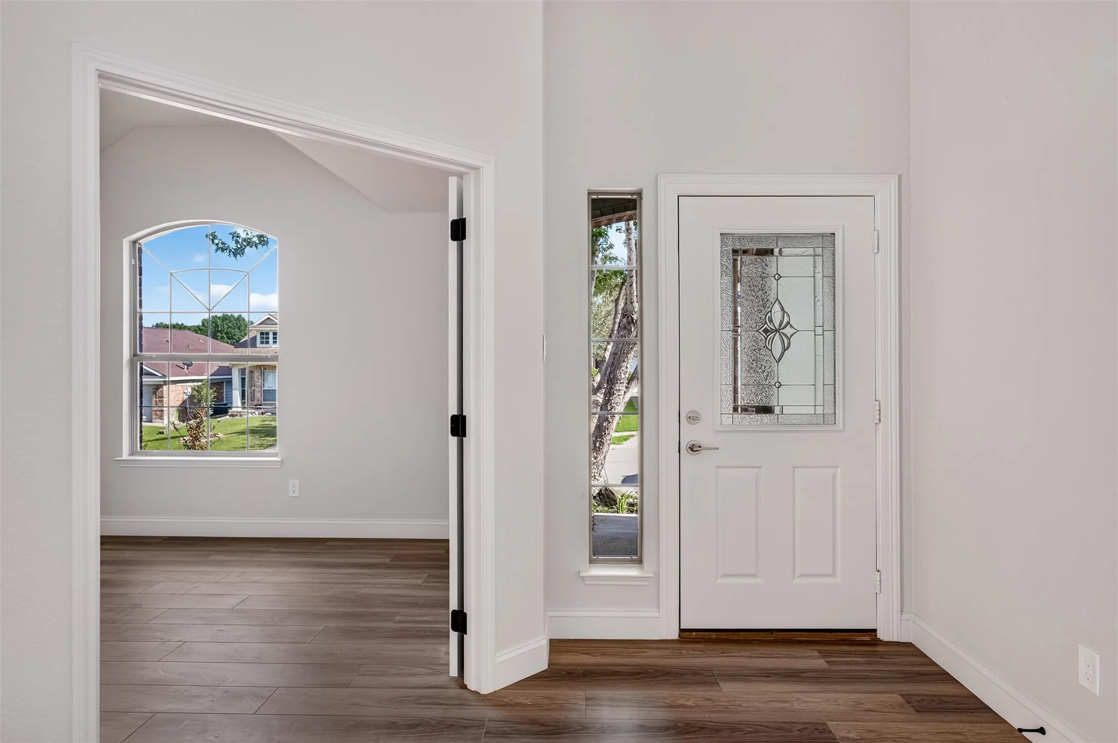 Single Family Residence For Sale in Collin County , 605 Terrace View Drive, Mc Kinney, Texas 75071, 4 Bedroom, 2 Bathroom, 2 Garage spaces, 2,424 Sqft, built in 2004, mls#21281471, Real Estate Agent in Mc Kinney, Homes For Sale in Collin county, Homes For Sale in Mc Kinney, Realtor in Mc Kinney Texas, Real Estate Brokerage Independent Realty Texas, Luminita Cordes Realtor