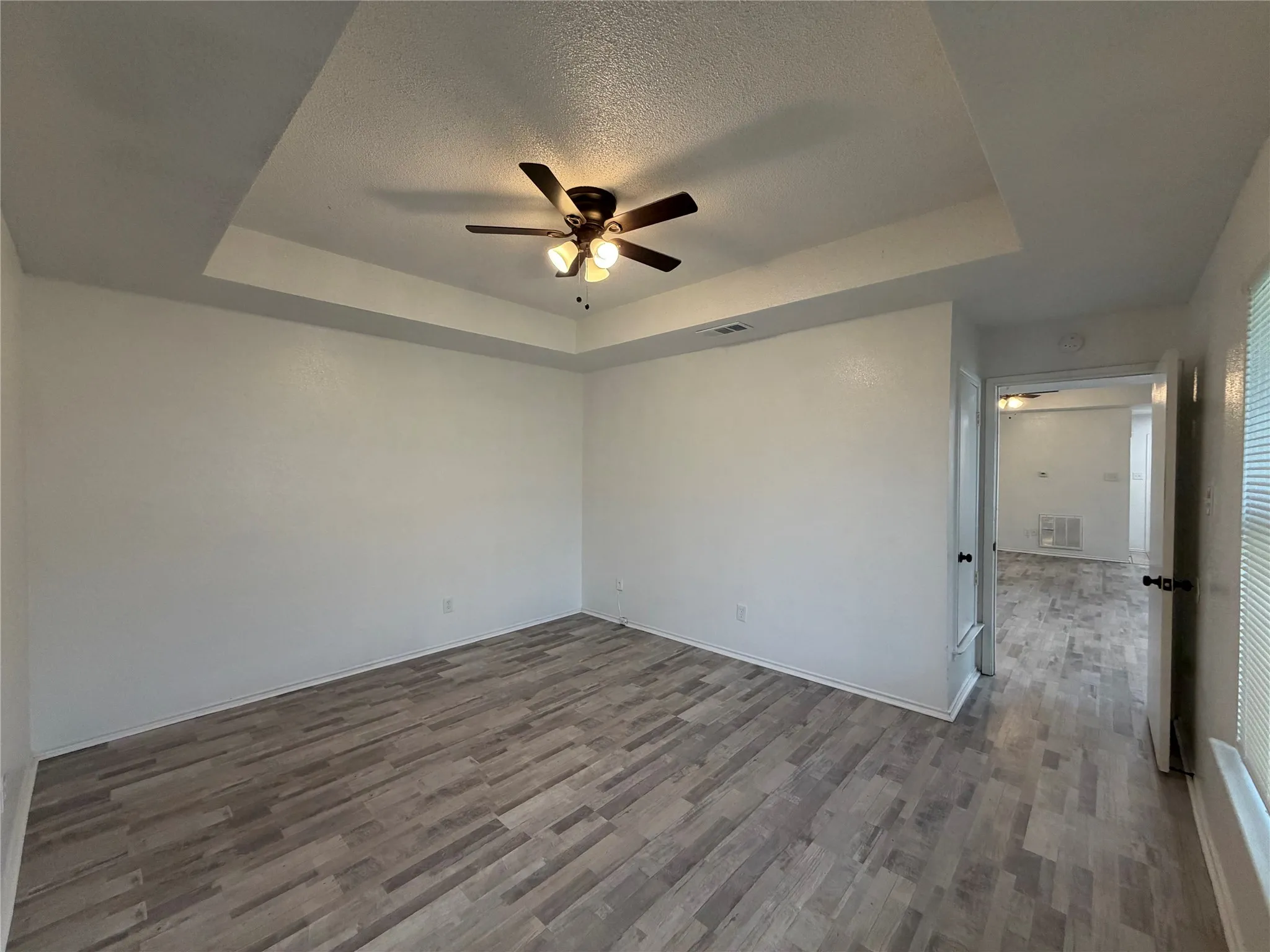 Duplex For Rent in Tarrant County , 4621 Sausalito Drive, Arlington, Texas 76016, 2 Bedrooms, 2 Bathrooms, Garage spaces, 1,040 Sqft, built in 1985, Price $1,625, mls#21283077, Real Estate Agent in Arlington, Homes For Rent in Tarrant county, Homes For Rent in Arlington, Realtor in Arlington Texas, Real Estate Brokerage Independent Realty Texas, Luminita Cordes Realtor