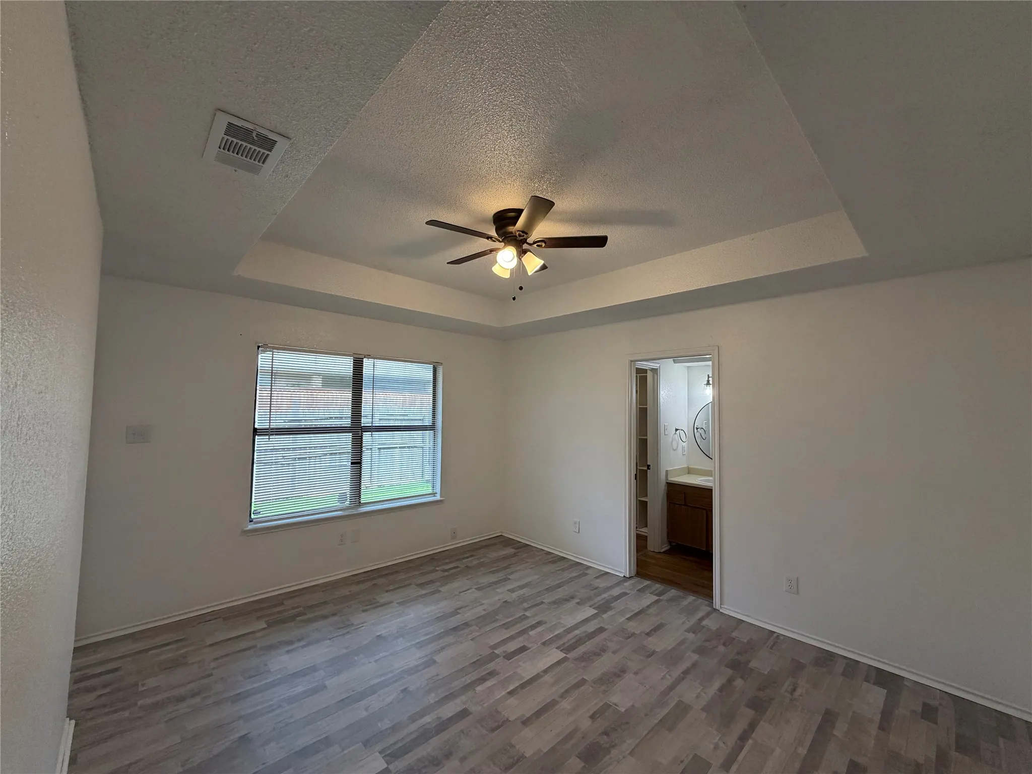 Duplex For Rent in Tarrant County , 4621 Sausalito Drive, Arlington, Texas 76016, 2 Bedrooms, 2 Bathrooms, Garage spaces, 1,040 Sqft, built in 1985, Price $1,625, mls#21283077, Real Estate Agent in Arlington, Homes For Rent in Tarrant county, Homes For Rent in Arlington, Realtor in Arlington Texas, Real Estate Brokerage Independent Realty Texas, Luminita Cordes Realtor