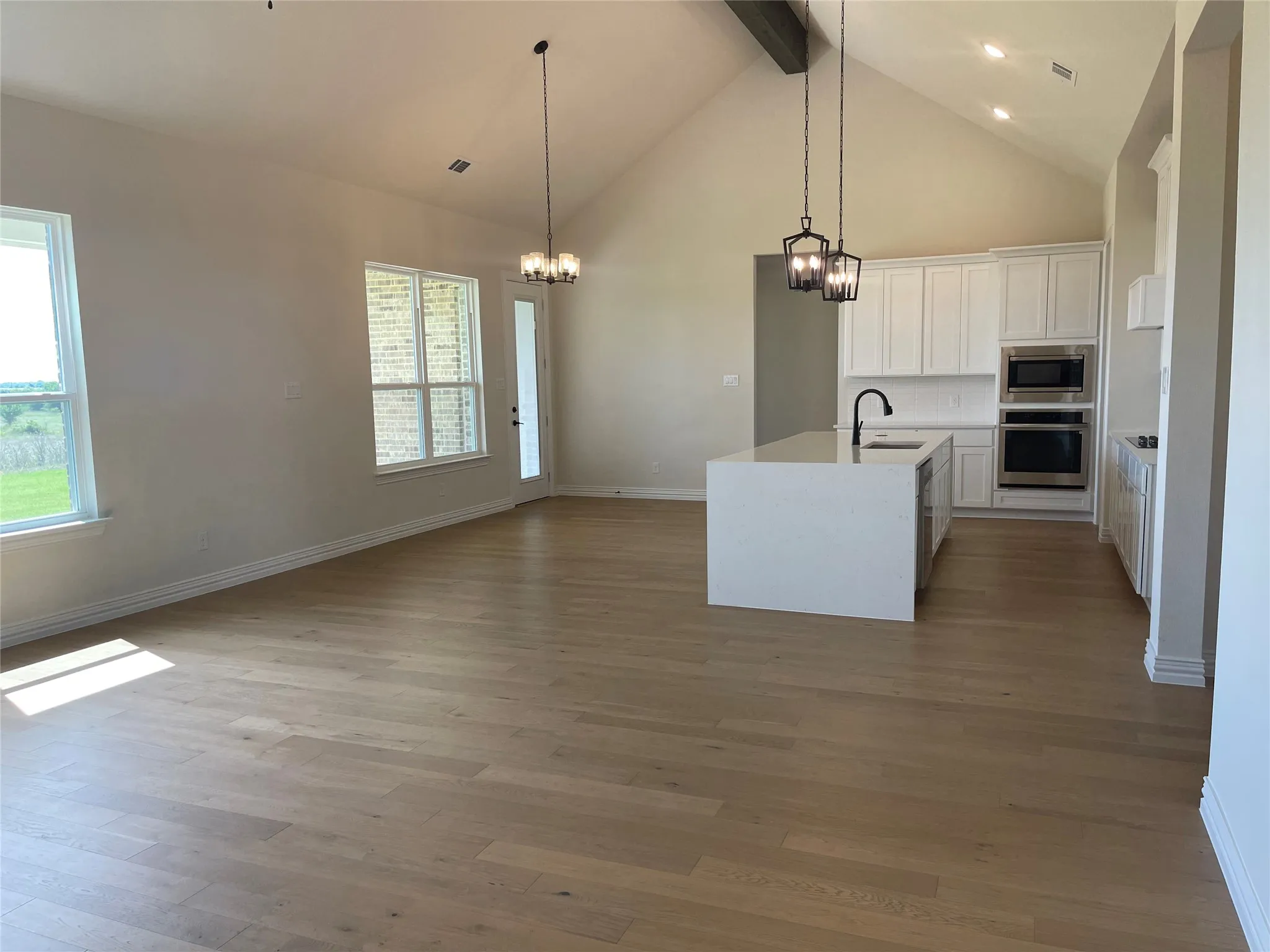 Single Family Residence For Sale in Ellis County , 211 Marie Lane, Waxahachie, Texas 75167, 4 Bedroom, 4 Bathroom, 3 Garage spaces, 2,725 Sqft, built in 2025, mls#21290529, Real Estate Agent in Waxahachie, Homes For Sale in Ellis county, Homes For Sale in Waxahachie, Realtor in Waxahachie Texas, Real Estate Brokerage Independent Realty Texas, Luminita Cordes Realtor