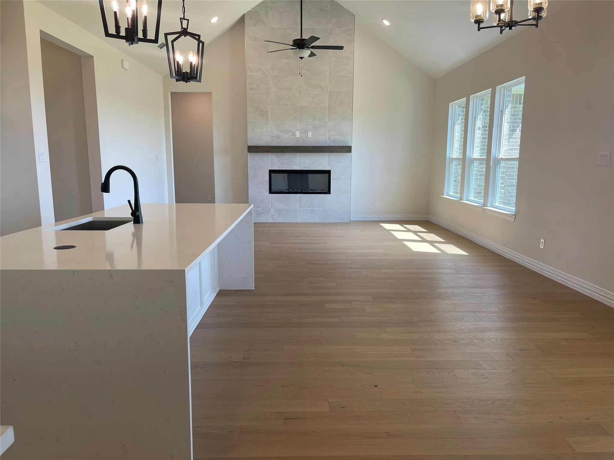 Single Family Residence For Sale in Ellis County , 211 Marie Lane, Waxahachie, Texas 75167, 4 Bedroom, 4 Bathroom, 3 Garage spaces, 2,725 Sqft, built in 2025, mls#21290529, Real Estate Agent in Waxahachie, Homes For Sale in Ellis county, Homes For Sale in Waxahachie, Realtor in Waxahachie Texas, Real Estate Brokerage Independent Realty Texas, Luminita Cordes Realtor