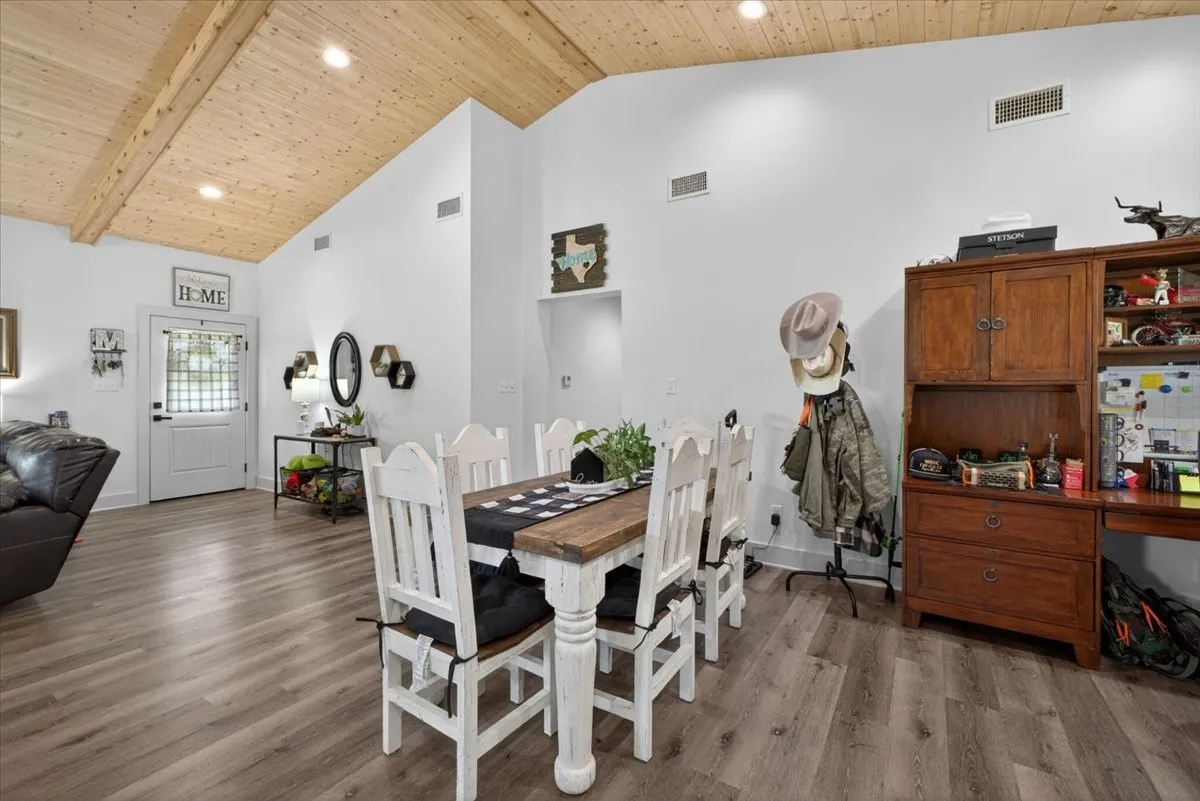 Single Family Residence For Sale in Young County , 340 Rosser Ranch Road, Graham, Texas 76450, 3 Bedroom, 2 Bathroom, Garage spaces, 1,920 Sqft, built in 2021, mls#21290535, Real Estate Agent in Graham, Homes For Sale in Young county, Homes For Sale in Graham, Realtor in Graham Texas, Real Estate Brokerage Independent Realty Texas, Luminita Cordes Realtor
