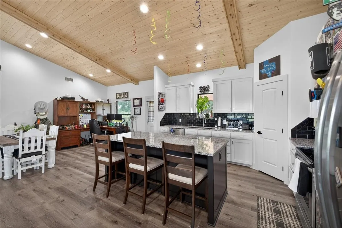 Single Family Residence For Sale in Young County , 340 Rosser Ranch Road, Graham, Texas 76450, 3 Bedroom, 2 Bathroom, Garage spaces, 1,920 Sqft, built in 2021, mls#21290535, Real Estate Agent in Graham, Homes For Sale in Young county, Homes For Sale in Graham, Realtor in Graham Texas, Real Estate Brokerage Independent Realty Texas, Luminita Cordes Realtor