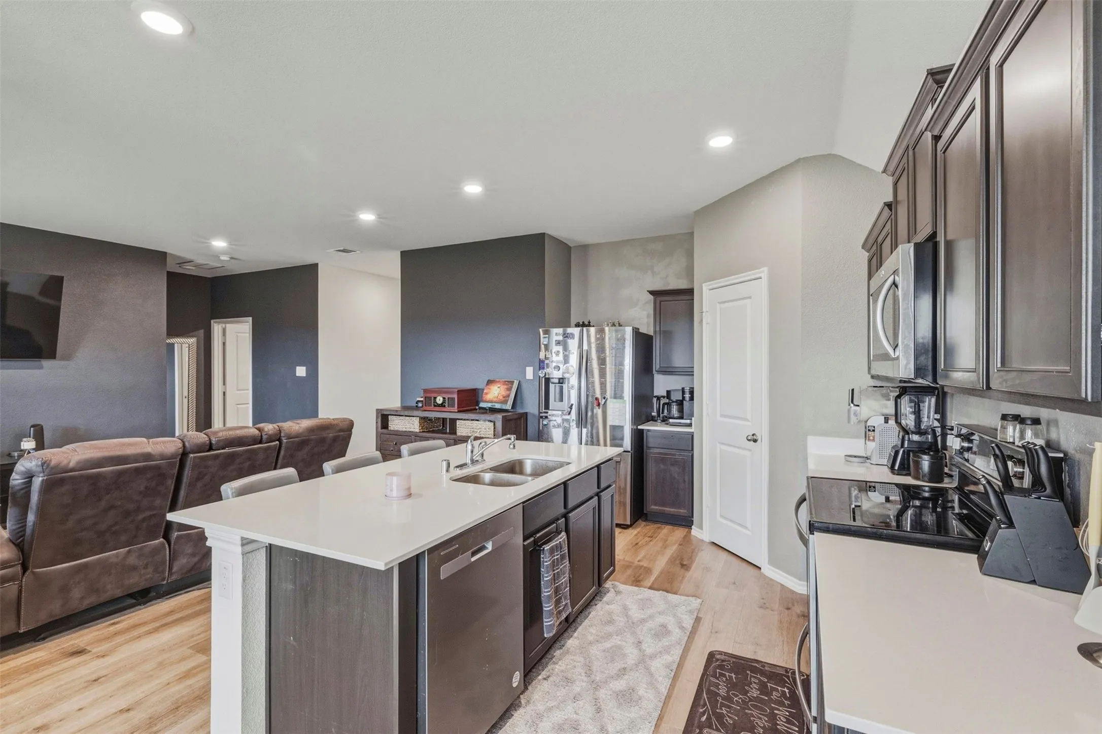 Single Family Residence For Sale in Ellis County , 1210 Grand View Drive, Ennis, Texas 75119, 3 Bedroom, 2 Bathroom, 2 Garage spaces, 1,471 Sqft, built in 2024, Price $262,000, mls#21289722, Real Estate Agent in Ennis, Homes For Sale in Ellis county, Homes For Sale in Ennis, Realtor in Ennis Texas, Real Estate Brokerage Independent Realty Texas, Luminita Cordes Realtor