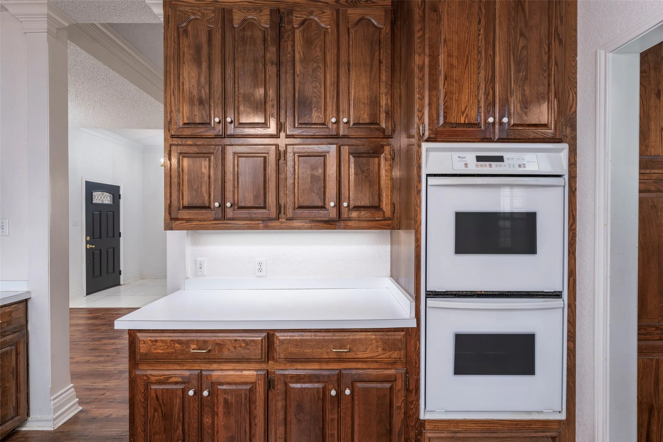 Single Family Residence For Sale in Tarrant County , 7454 Queensbury Circle, Fort Worth, Texas 76133, 4 Bedroom, 2 Bathroom, 2 Garage spaces, 2,509 Sqft, built in 1985, mls#21290325, Real Estate Agent in Fort Worth, Homes For Sale in Tarrant county, Homes For Sale in Fort Worth, Realtor in Fort Worth Texas, Real Estate Brokerage Independent Realty Texas, Luminita Cordes Realtor