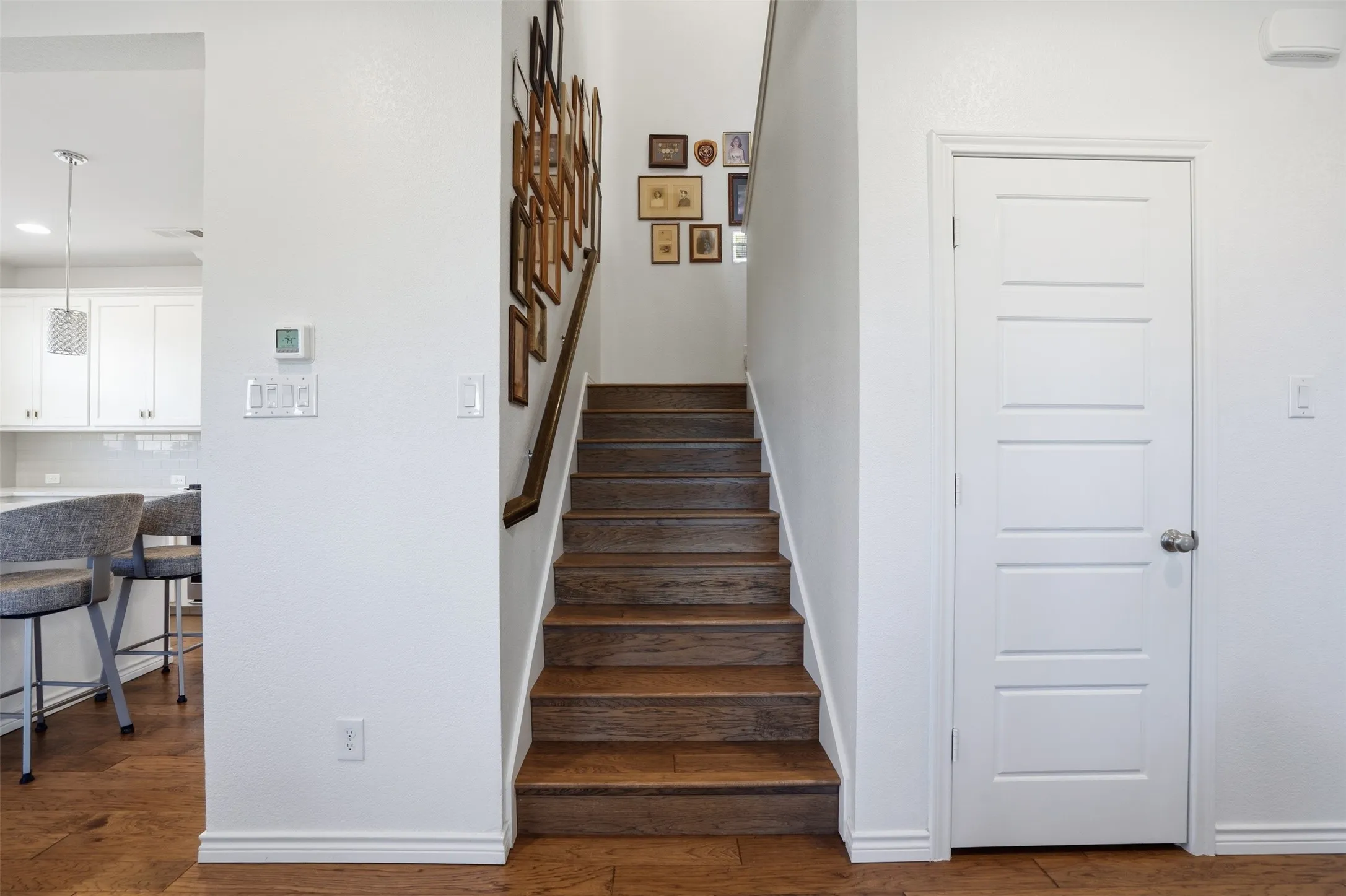 Townhouse For Sale in Tarrant County , 109 Crossroads Circle, Westworth Village, Texas 76114, 3 Bedroom, 3 Bathroom, 2 Garage spaces, 2,149 Sqft, built in 2018, mls#21290103, Real Estate Agent in Westworth Village, Homes For Sale in Tarrant county, Homes For Sale in Westworth Village, Realtor in Westworth Village Texas, Real Estate Brokerage Independent Realty Texas, Luminita Cordes Realtor