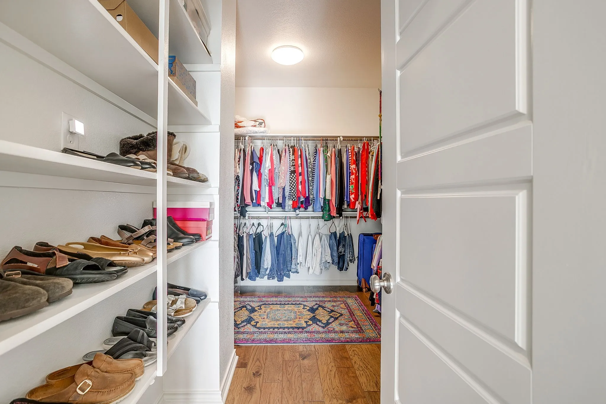 Townhouse For Sale in Tarrant County , 109 Crossroads Circle, Westworth Village, Texas 76114, 3 Bedroom, 3 Bathroom, 2 Garage spaces, 2,149 Sqft, built in 2018, mls#21290103, Real Estate Agent in Westworth Village, Homes For Sale in Tarrant county, Homes For Sale in Westworth Village, Realtor in Westworth Village Texas, Real Estate Brokerage Independent Realty Texas, Luminita Cordes Realtor
