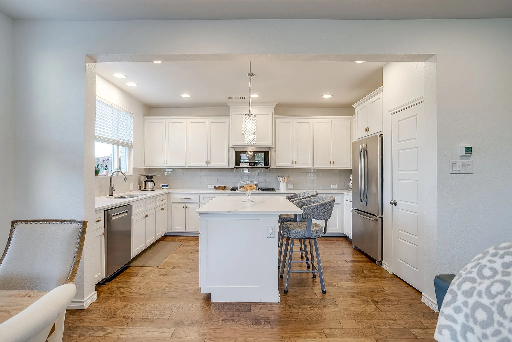 Townhouse For Sale in Tarrant County , 109 Crossroads Circle, Westworth Village, Texas 76114, 3 Bedroom, 3 Bathroom, 2 Garage spaces, 2,149 Sqft, built in 2018, mls#21290103, Real Estate Agent in Westworth Village, Homes For Sale in Tarrant county, Homes For Sale in Westworth Village, Realtor in Westworth Village Texas, Real Estate Brokerage Independent Realty Texas, Luminita Cordes Realtor