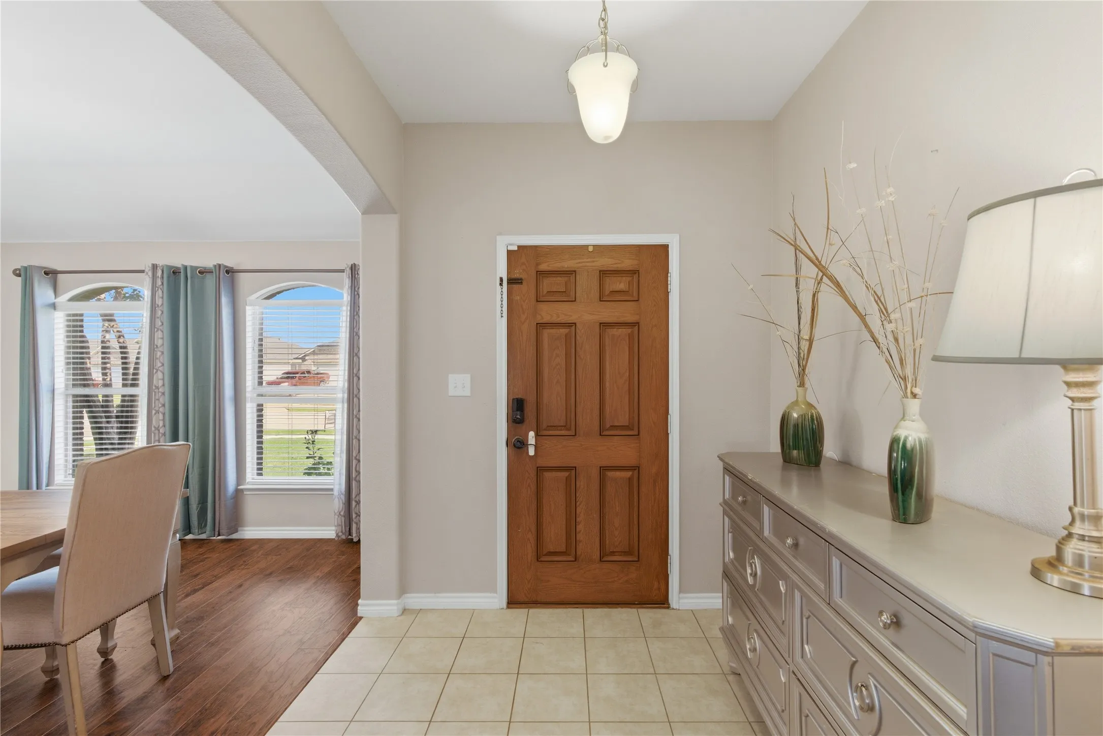 Single Family Residence For Sale in Kaufman County , 301 Long Prairie Drive, Forney, Texas 75126, 3 Bedroom, 2 Bathroom, 2 Garage spaces, 1,787 Sqft, built in 2008, mls#21290518, Real Estate Agent in Forney, Homes For Sale in Kaufman county, Homes For Sale in Forney, Realtor in Forney Texas, Real Estate Brokerage Independent Realty Texas, Luminita Cordes Realtor