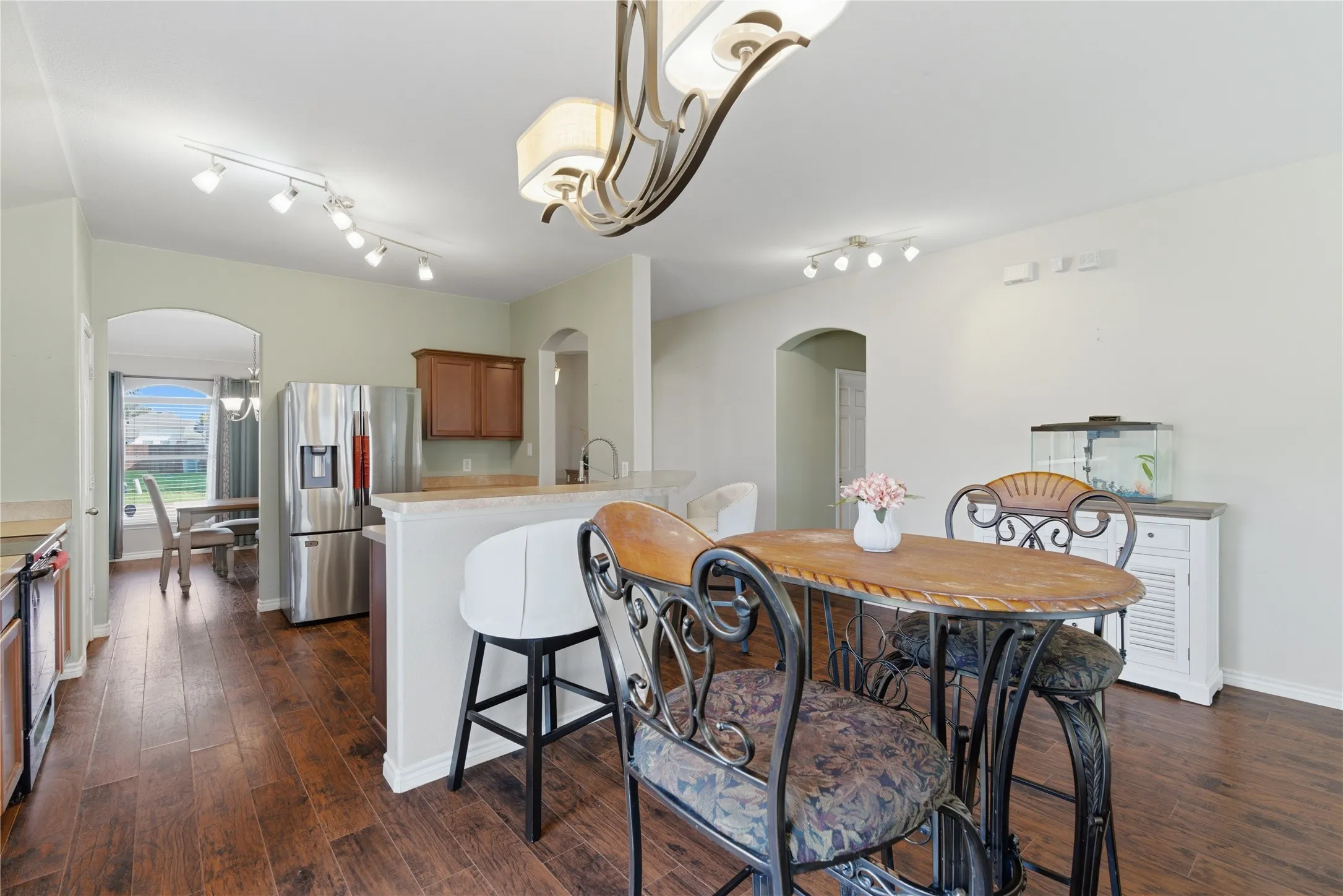 Single Family Residence For Sale in Kaufman County , 301 Long Prairie Drive, Forney, Texas 75126, 3 Bedroom, 2 Bathroom, 2 Garage spaces, 1,787 Sqft, built in 2008, mls#21290518, Real Estate Agent in Forney, Homes For Sale in Kaufman county, Homes For Sale in Forney, Realtor in Forney Texas, Real Estate Brokerage Independent Realty Texas, Luminita Cordes Realtor