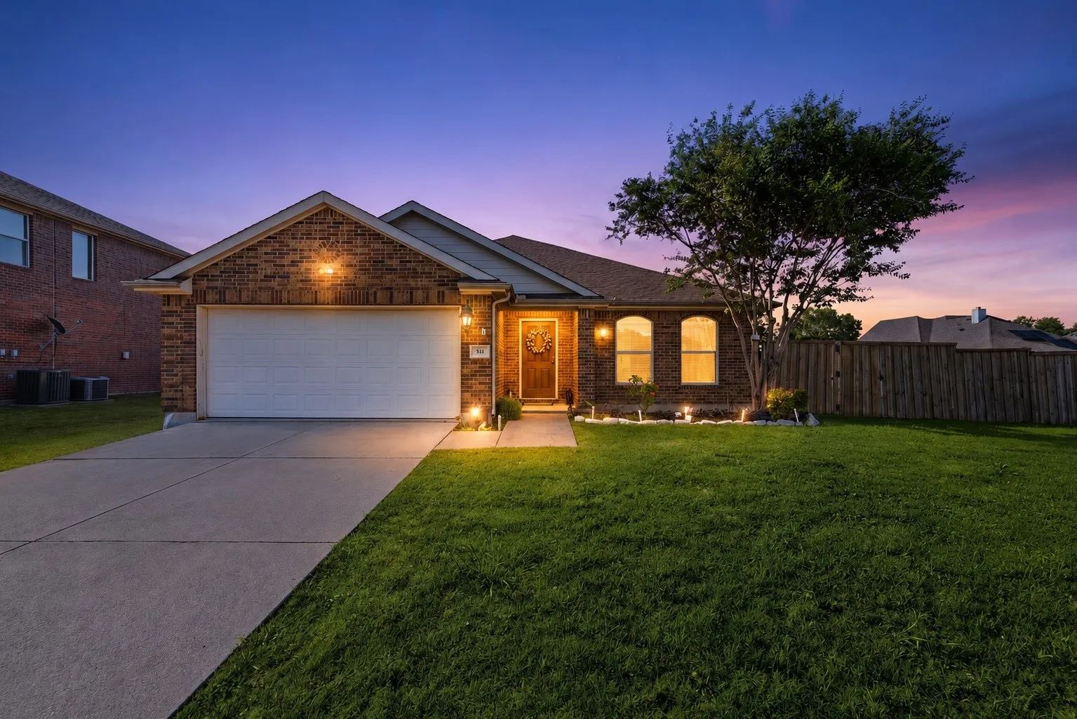 Single Family Residence For Sale in Kaufman County , 301 Long Prairie Drive, Forney, Texas 75126, 3 Bedroom, 2 Bathroom, 2 Garage spaces, 1,787 Sqft, built in 2008, mls#21290518, Real Estate Agent in Forney, Homes For Sale in Kaufman county, Homes For Sale in Forney, Realtor in Forney Texas, Real Estate Brokerage Independent Realty Texas, Luminita Cordes Realtor