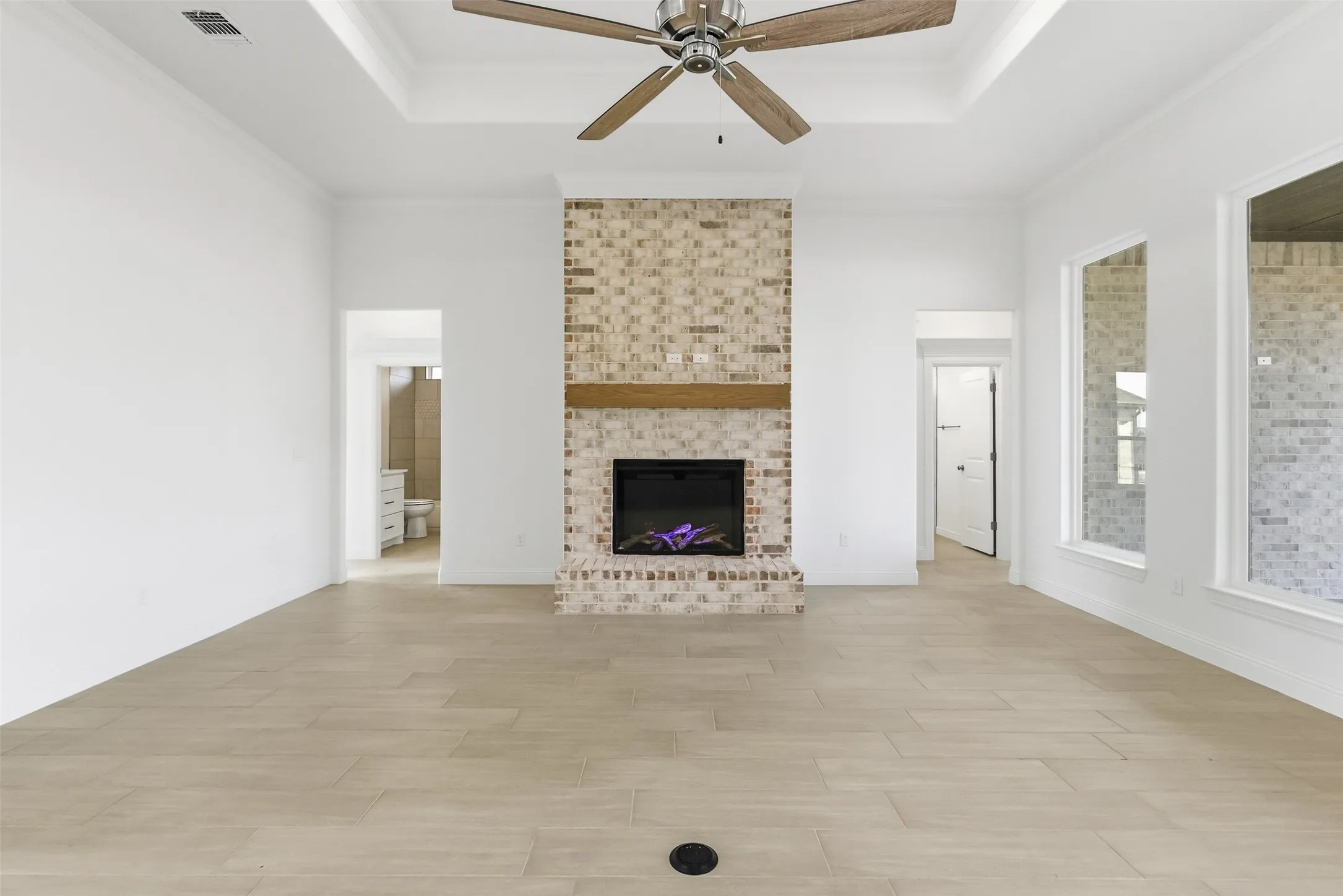 Single Family Residence For Sale in Hood County , 2120 Middlewood Circle, Granbury, Texas 76049, 4 Bedroom, 3 Bathroom, 3 Garage spaces, 2,650 Sqft, built in 2026, mls#21289195, Real Estate Agent in Granbury, Homes For Sale in Hood county, Homes For Sale in Granbury, Realtor in Granbury Texas, Real Estate Brokerage Independent Realty Texas, Luminita Cordes Realtor