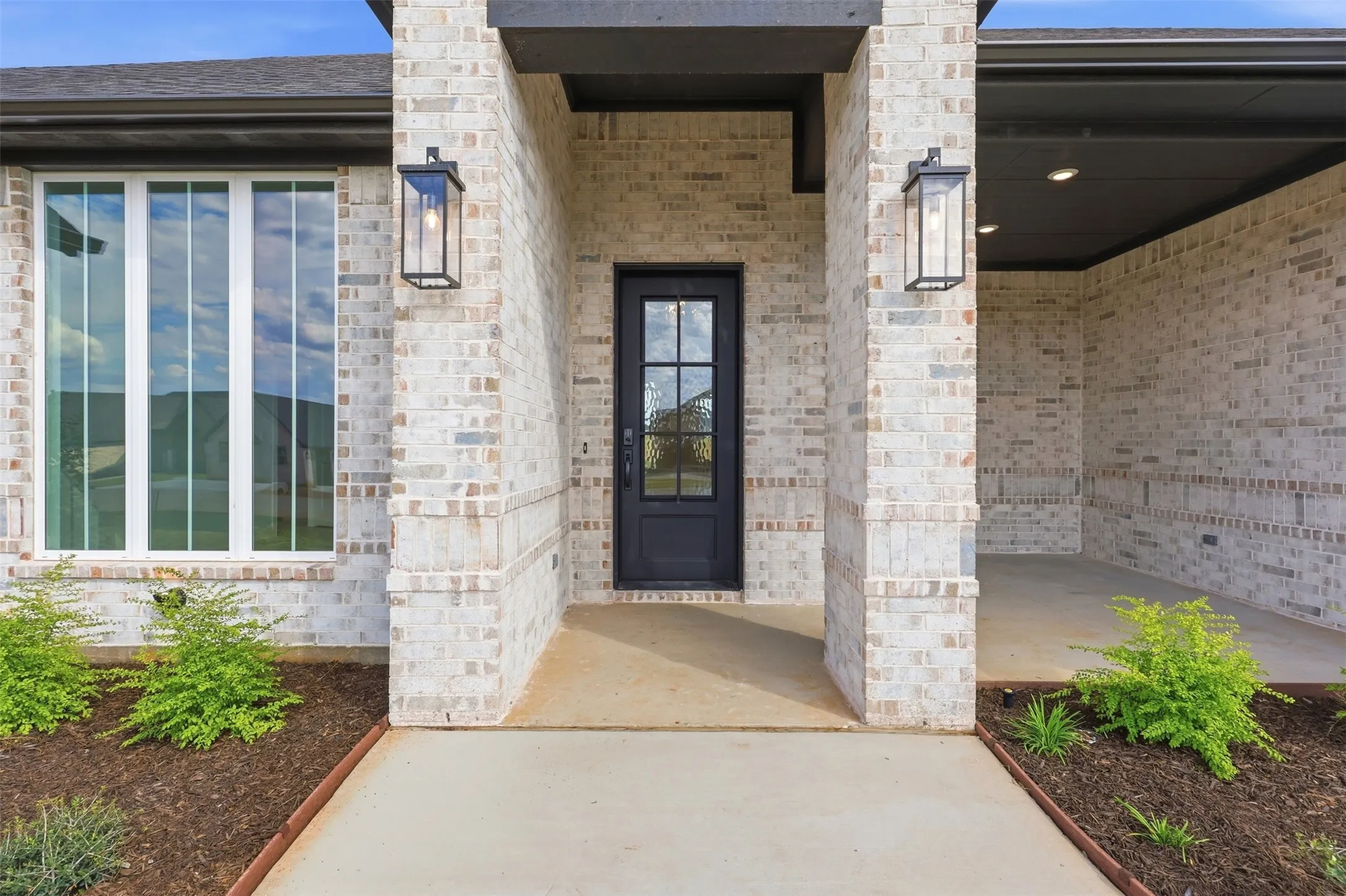 Single Family Residence For Sale in Hood County , 2120 Middlewood Circle, Granbury, Texas 76049, 4 Bedroom, 3 Bathroom, 3 Garage spaces, 2,650 Sqft, built in 2026, mls#21289195, Real Estate Agent in Granbury, Homes For Sale in Hood county, Homes For Sale in Granbury, Realtor in Granbury Texas, Real Estate Brokerage Independent Realty Texas, Luminita Cordes Realtor