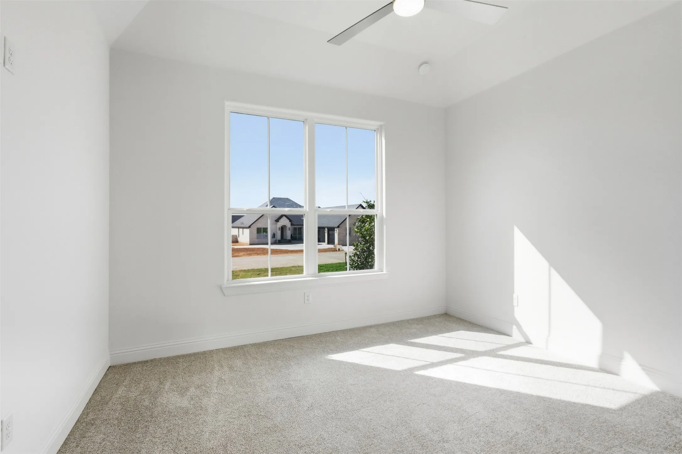 Single Family Residence For Sale in Hood County , 2120 Middlewood Circle, Granbury, Texas 76049, 4 Bedroom, 3 Bathroom, 3 Garage spaces, 2,650 Sqft, built in 2026, mls#21289195, Real Estate Agent in Granbury, Homes For Sale in Hood county, Homes For Sale in Granbury, Realtor in Granbury Texas, Real Estate Brokerage Independent Realty Texas, Luminita Cordes Realtor