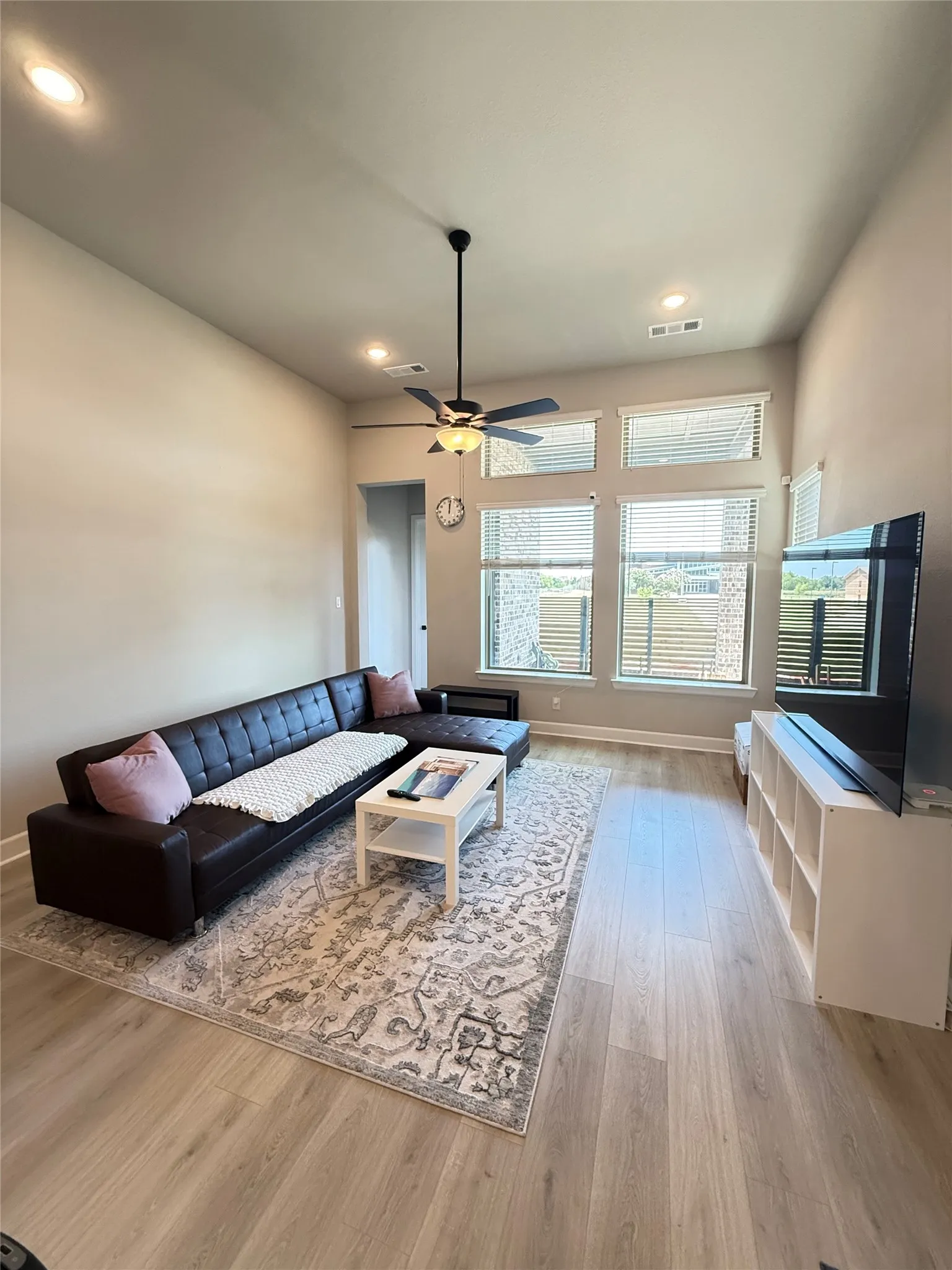 Single Family Residence For Sale in Denton County , 2561 Four Roses Drive, Lewisville, Texas 75056, 4 Bedroom, 4 Bathroom, 2 Garage spaces, 2,872 Sqft, built in 2023, mls#21284101, Real Estate Agent in Lewisville, Homes For Sale in Denton county, Homes For Sale in Lewisville, Realtor in Lewisville Texas, Real Estate Brokerage Independent Realty Texas, Luminita Cordes Realtor