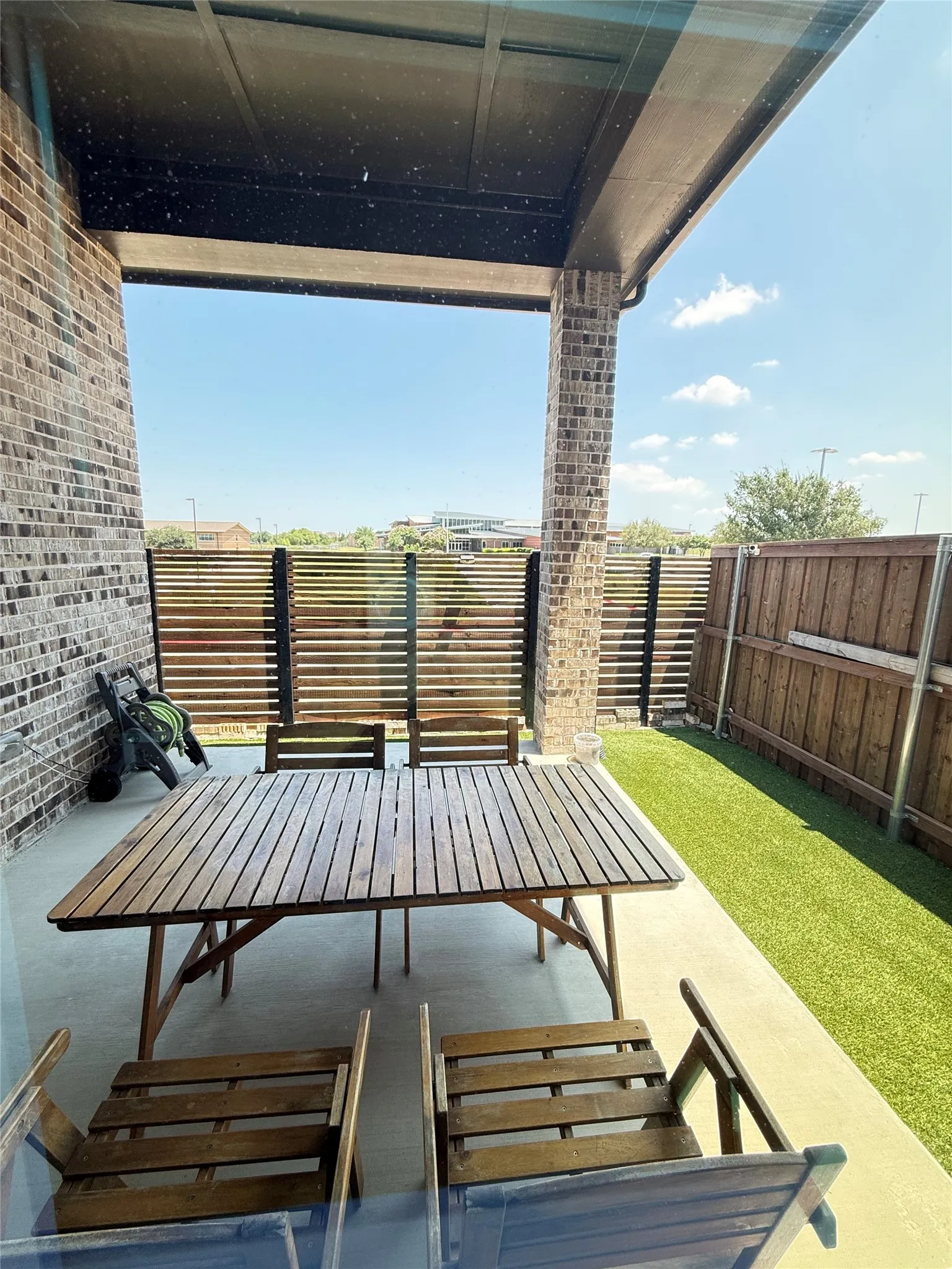 Single Family Residence For Sale in Denton County , 2561 Four Roses Drive, Lewisville, Texas 75056, 4 Bedroom, 4 Bathroom, 2 Garage spaces, 2,872 Sqft, built in 2023, mls#21284101, Real Estate Agent in Lewisville, Homes For Sale in Denton county, Homes For Sale in Lewisville, Realtor in Lewisville Texas, Real Estate Brokerage Independent Realty Texas, Luminita Cordes Realtor