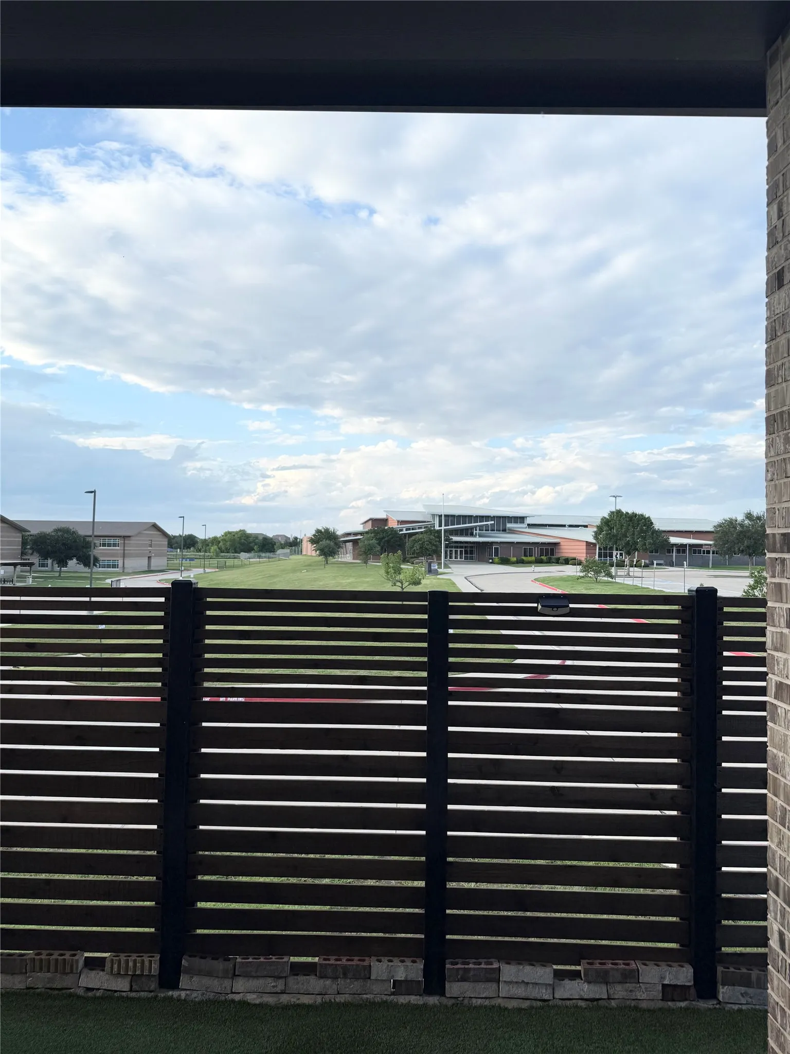 Single Family Residence For Sale in Denton County , 2561 Four Roses Drive, Lewisville, Texas 75056, 4 Bedroom, 4 Bathroom, 2 Garage spaces, 2,872 Sqft, built in 2023, mls#21284101, Real Estate Agent in Lewisville, Homes For Sale in Denton county, Homes For Sale in Lewisville, Realtor in Lewisville Texas, Real Estate Brokerage Independent Realty Texas, Luminita Cordes Realtor