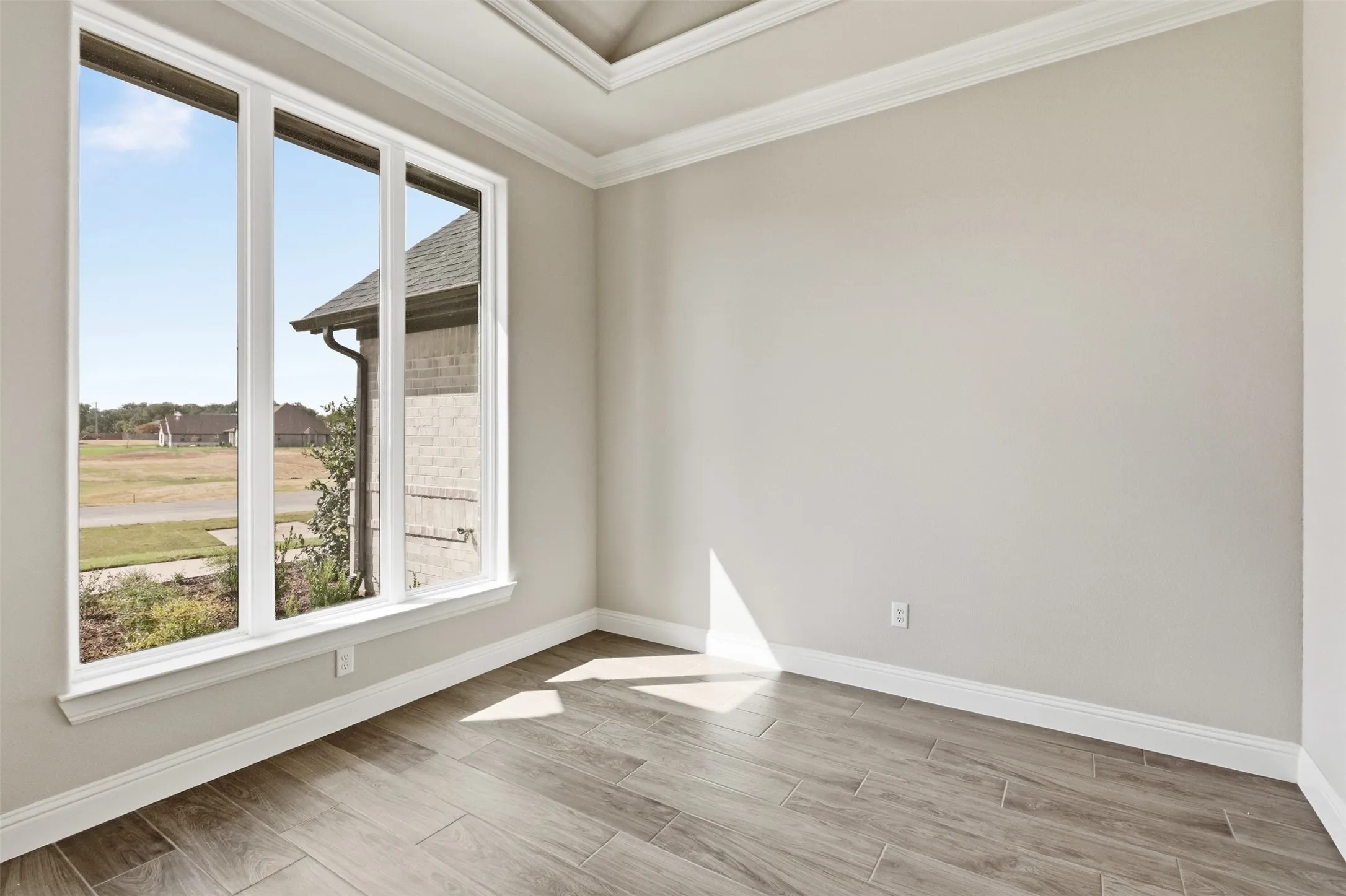 Single Family Residence For Sale in Hood County , 2148 Middlewood Circle, Granbury, Texas 76049, 4 Bedroom, 3 Bathroom, 3 Garage spaces, 2,585 Sqft, built in 2026, mls#21289065, Real Estate Agent in Granbury, Homes For Sale in Hood county, Homes For Sale in Granbury, Realtor in Granbury Texas, Real Estate Brokerage Independent Realty Texas, Luminita Cordes Realtor