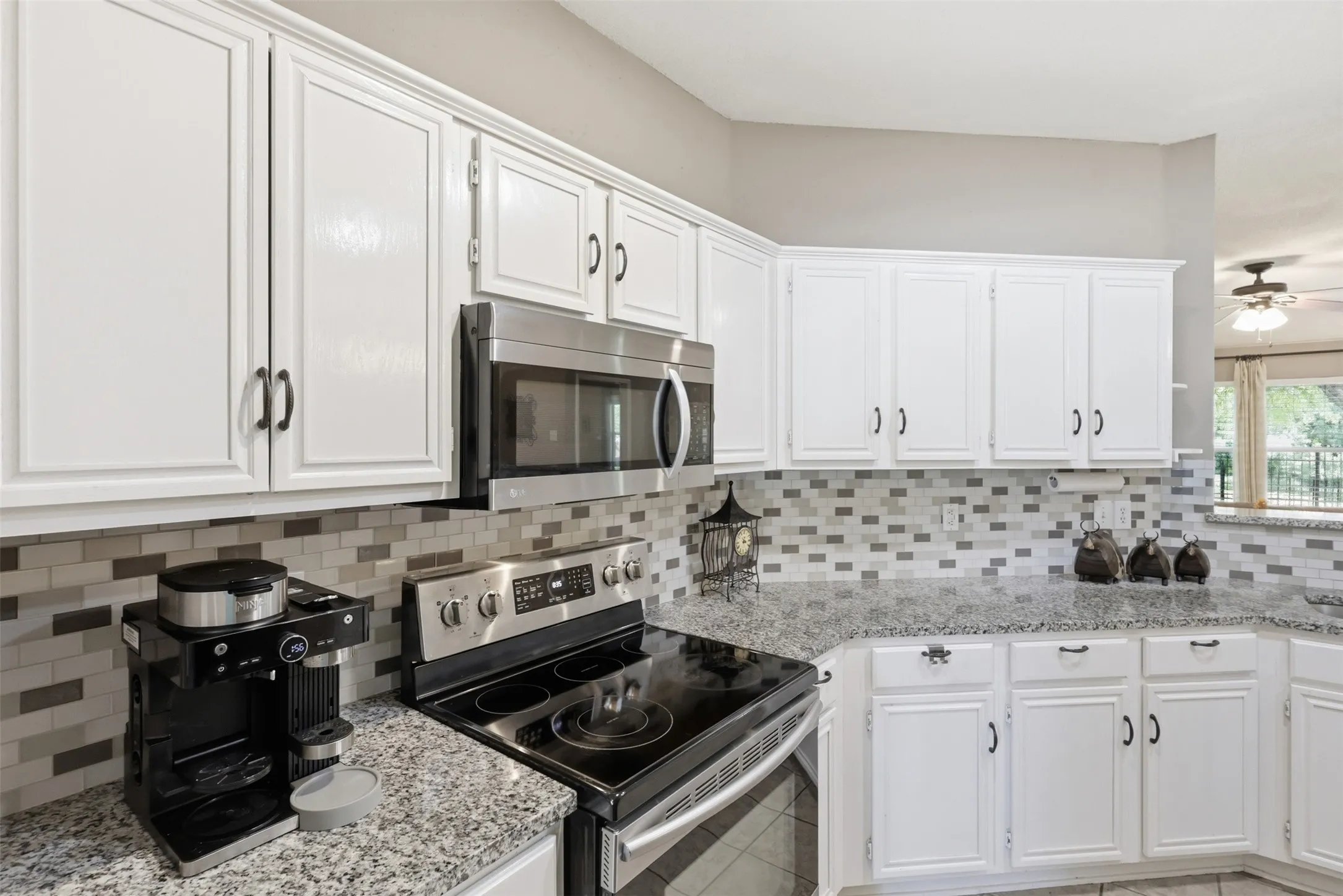 Single Family Residence For Sale in Collin County , 3209 Kingsbury Drive, Mc Kinney, Texas 75069, 3 Bedroom, 2 Bathroom, 2 Garage spaces, 2,169 Sqft, built in 1996, mls#21282376, Real Estate Agent in Mc Kinney, Homes For Sale in Collin county, Homes For Sale in Mc Kinney, Realtor in Mc Kinney Texas, Real Estate Brokerage Independent Realty Texas, Luminita Cordes Realtor