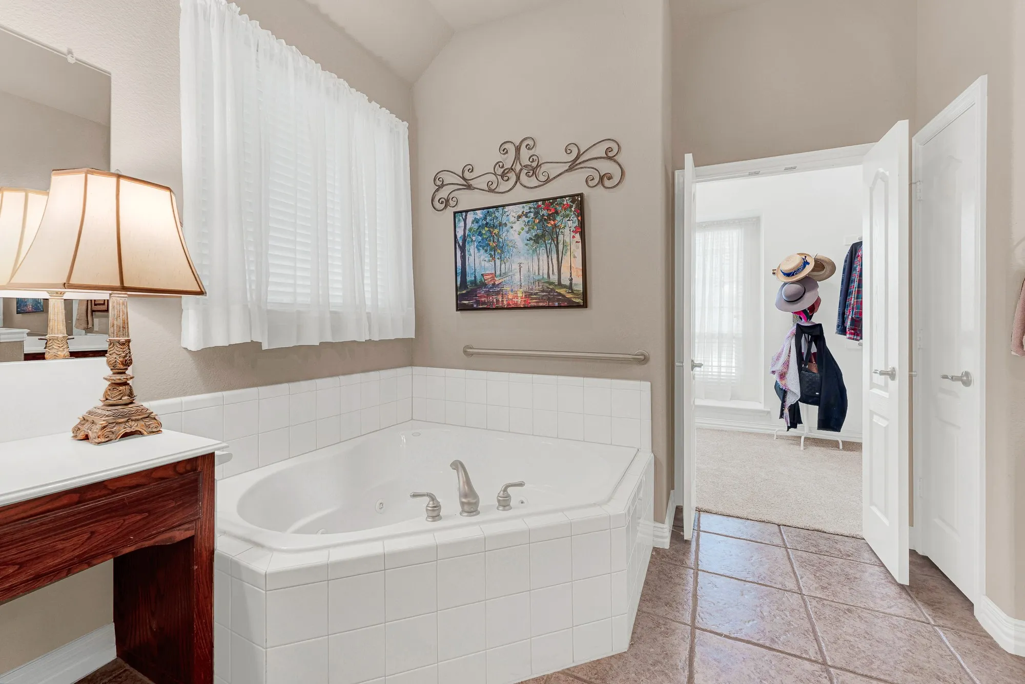Single Family Residence For Sale in Denton County , 7994 Dawson Court, Frisco, Texas 75036, 4 Bedroom, 3 Bathroom, 3 Garage spaces, 2,694 Sqft, built in 2005, mls#21286558, Real Estate Agent in Frisco, Homes For Sale in Denton county, Homes For Sale in Frisco, Realtor in Frisco Texas, Real Estate Brokerage Independent Realty Texas, Luminita Cordes Realtor
