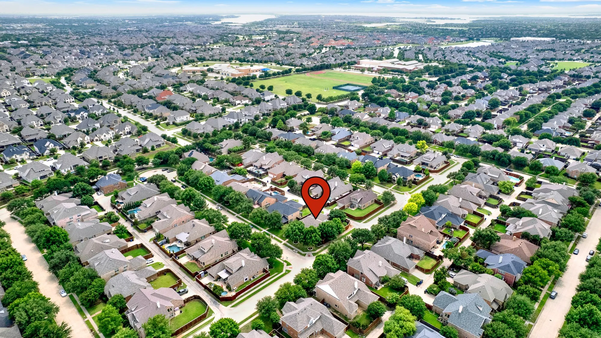 Single Family Residence For Sale in Denton County , 7994 Dawson Court, Frisco, Texas 75036, 4 Bedroom, 3 Bathroom, 3 Garage spaces, 2,694 Sqft, built in 2005, mls#21286558, Real Estate Agent in Frisco, Homes For Sale in Denton county, Homes For Sale in Frisco, Realtor in Frisco Texas, Real Estate Brokerage Independent Realty Texas, Luminita Cordes Realtor