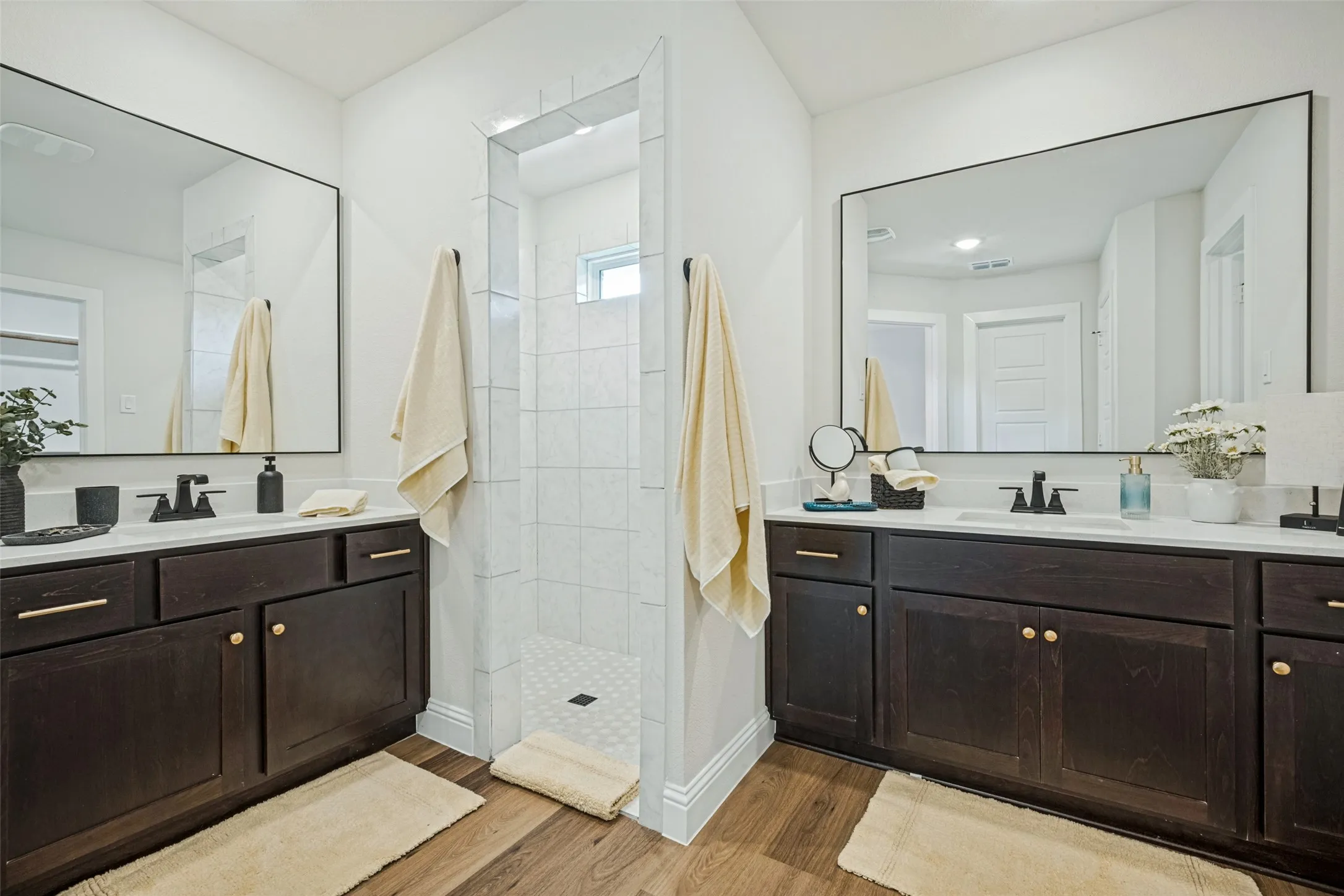 Single Family Residence For Sale in Cooke County , 104 Ranchview, Valley View, Texas 76272, 4 Bedroom, 3 Bathroom, 2 Garage spaces, 2,164 Sqft, built in 2026, mls#21282980, Real Estate Agent in Valley View, Homes For Sale in Cooke county, Homes For Sale in Valley View, Realtor in Valley View Texas, Real Estate Brokerage Independent Realty Texas, Luminita Cordes Realtor